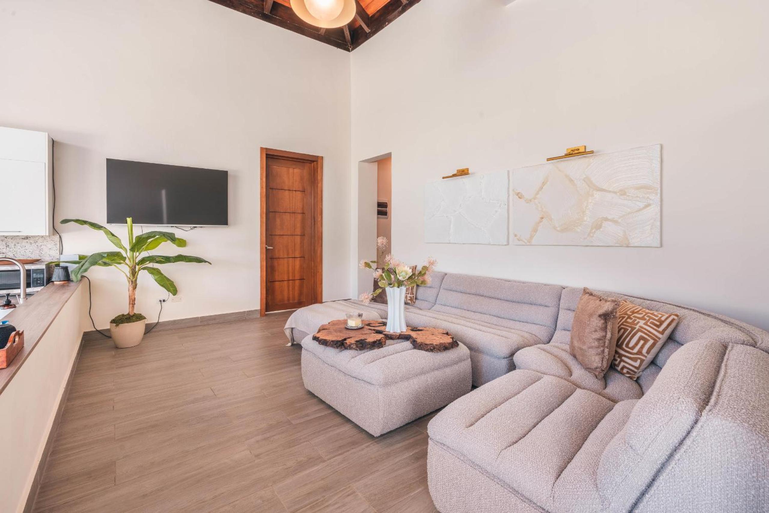 Tropical villa with picuzzi at Green Village BCA