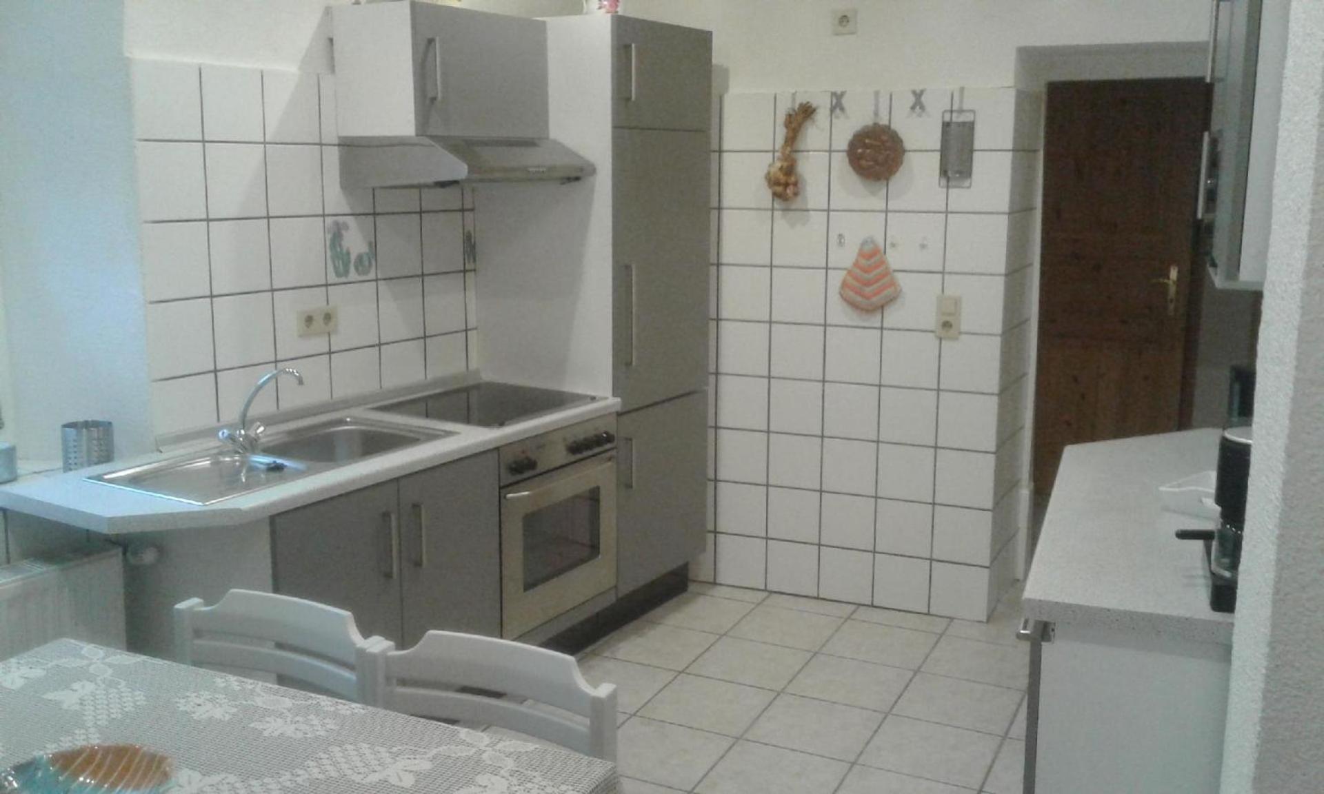 Ferienwohnung Mit Garten Und Parkplatz