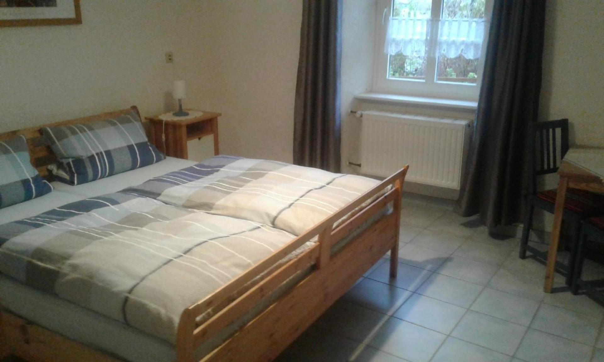 Ferienwohnung Mit Garten Und Parkplatz