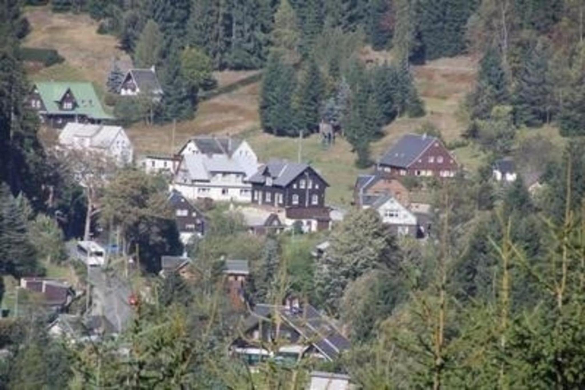 Wohnung in Klingenthal mit Terrasse, Garten und Grill