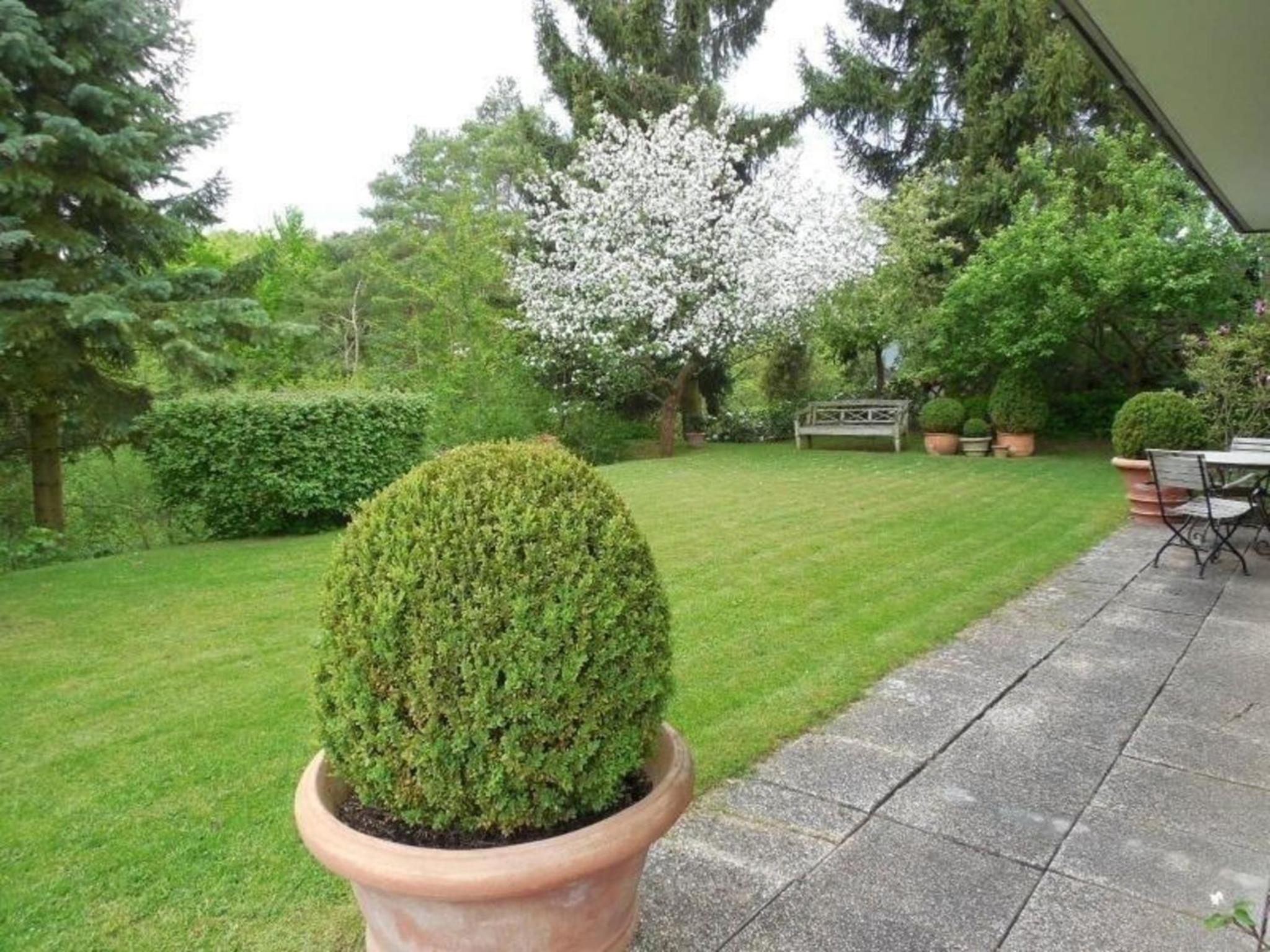 Ferienwohnung direkt am Waldrand mit Terrasse