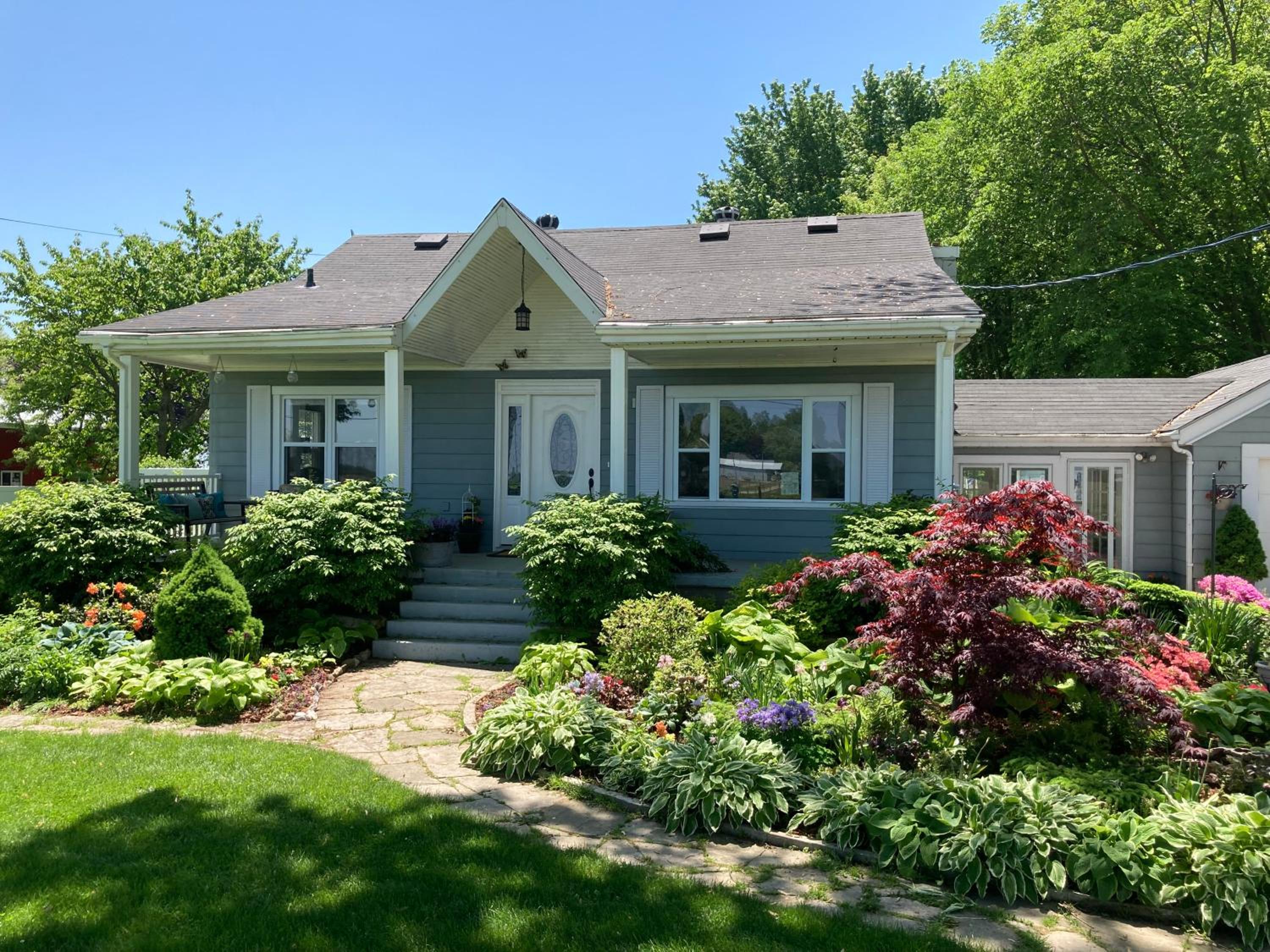 Glorious Gardens Bed and Breakfast