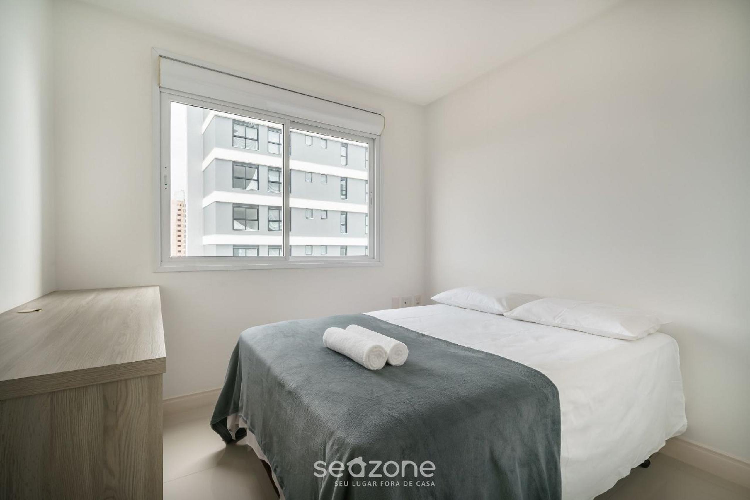 Seaview Apt condo w/ pool & BBQ VCE1102