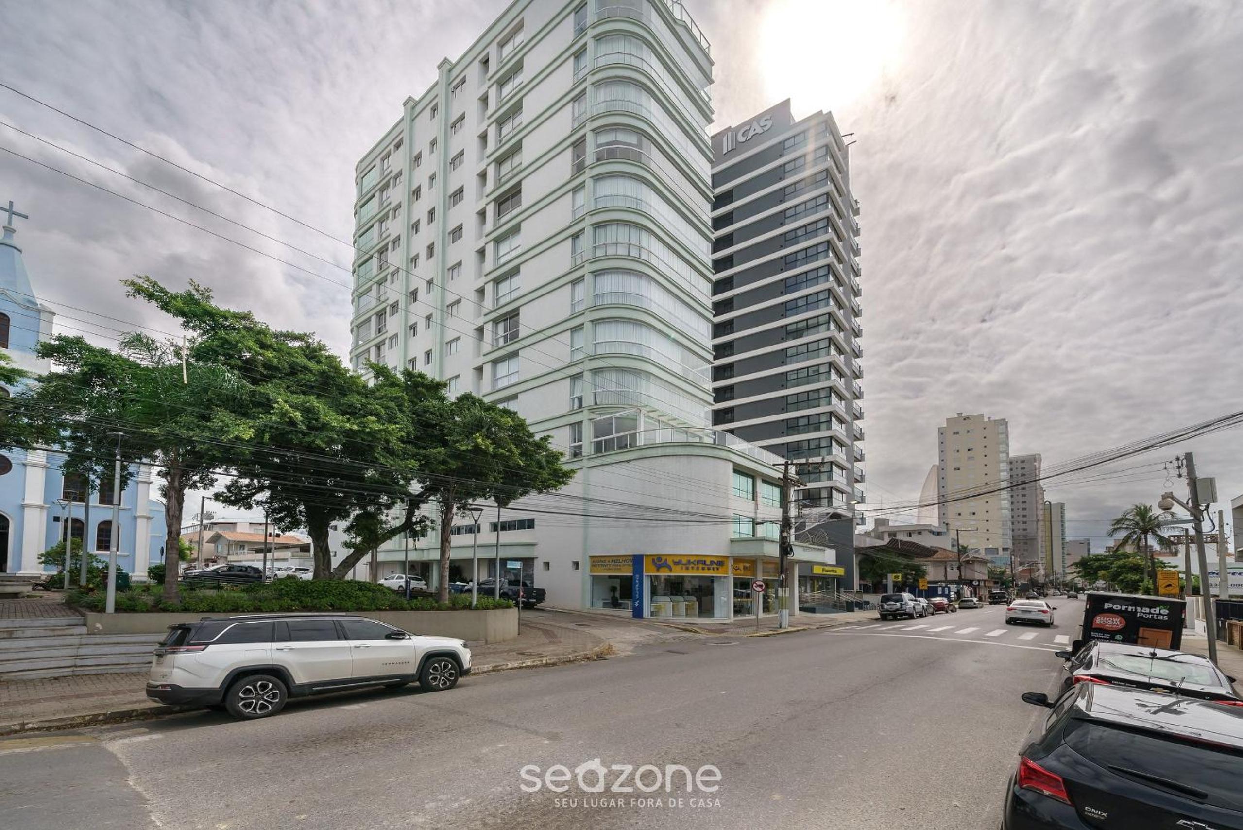 Seaview Apt condo w/ pool & BBQ VCE1102