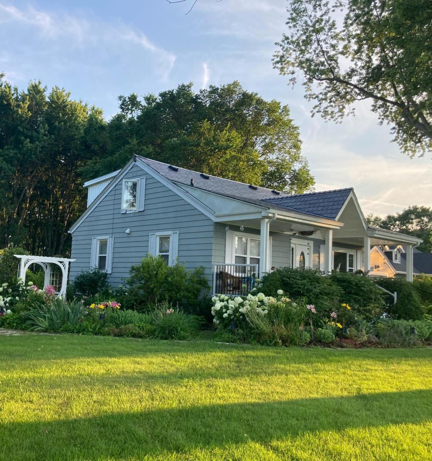 Glorious Gardens Bed and Breakfast