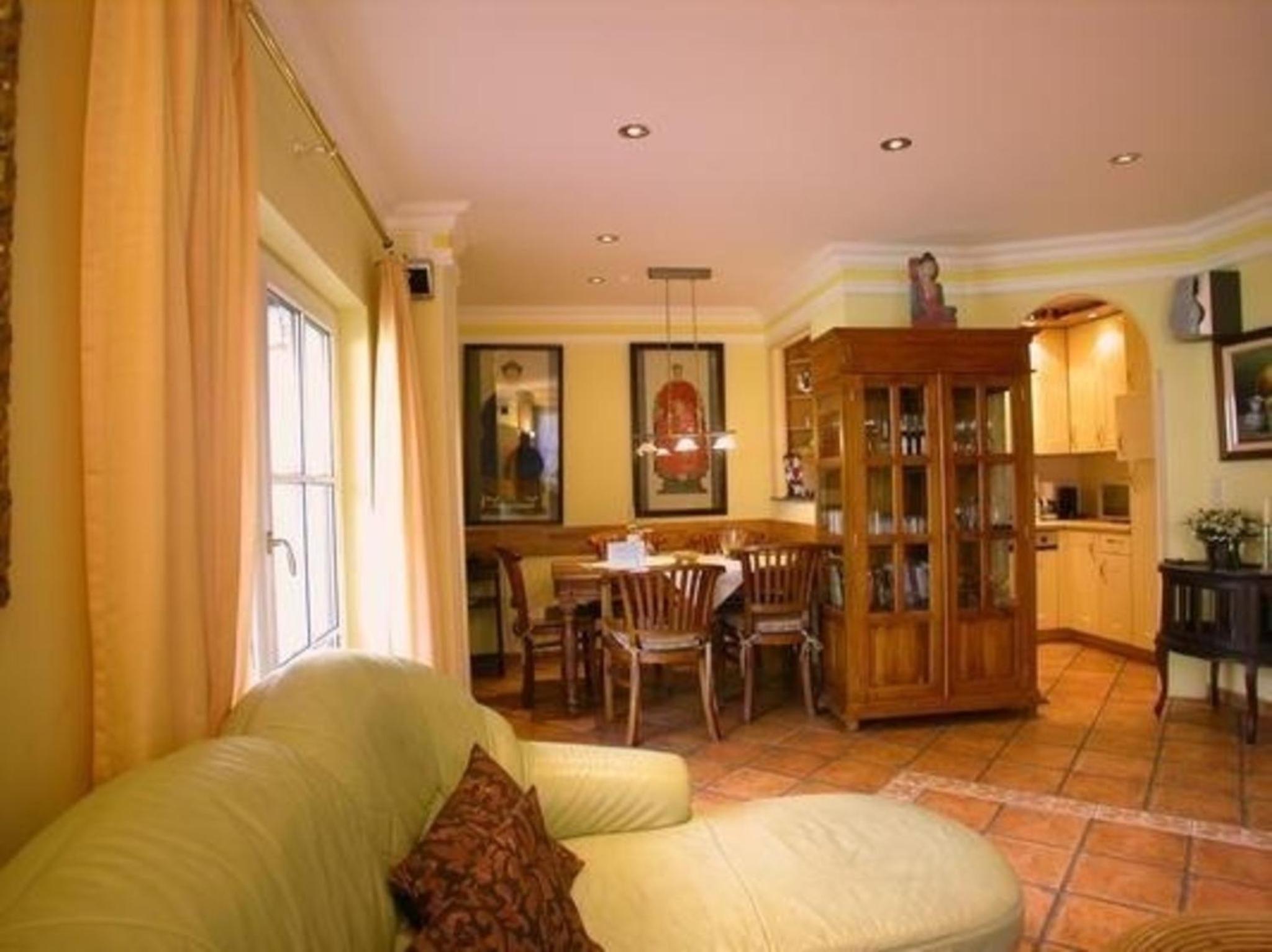 Ferienhaus in Groß Zicker mit Terrasse, Garten und Grill - b51650
