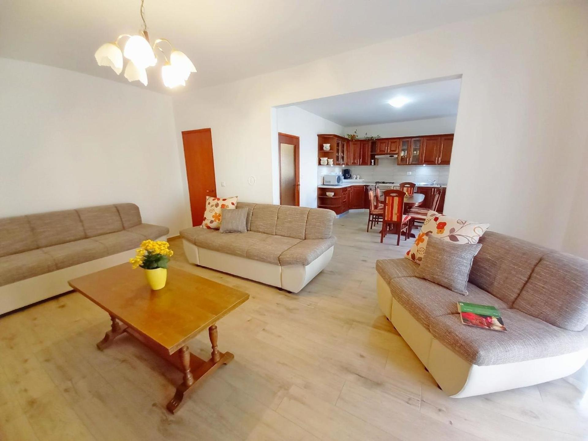 Ferienwohnung in Pula mit Grill, Garten und Terrasse