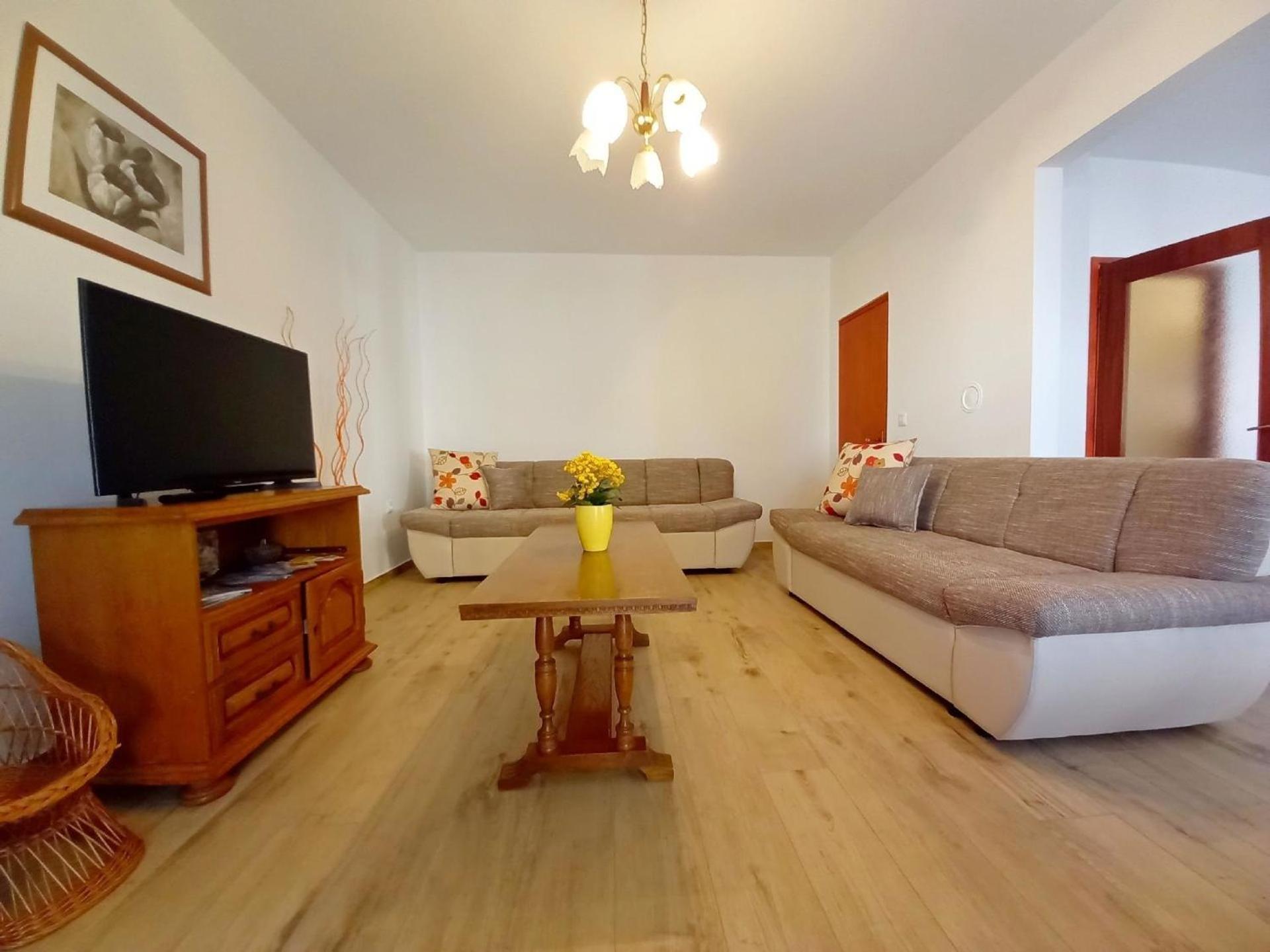 Ferienwohnung in Pula mit Grill, Garten und Terrasse