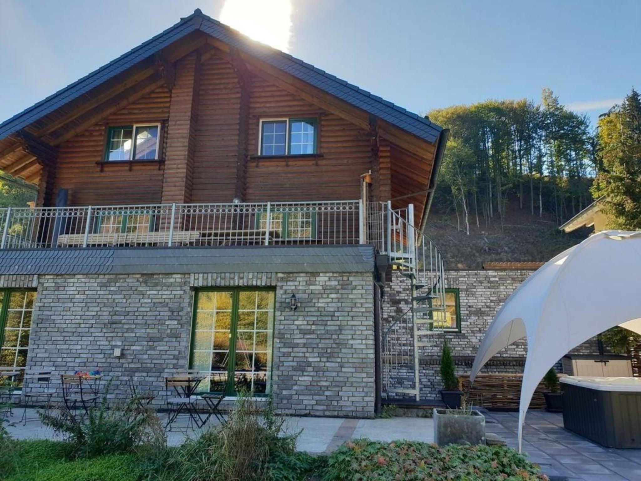 Ferienhaus in Wiesen mit Privatem Pool