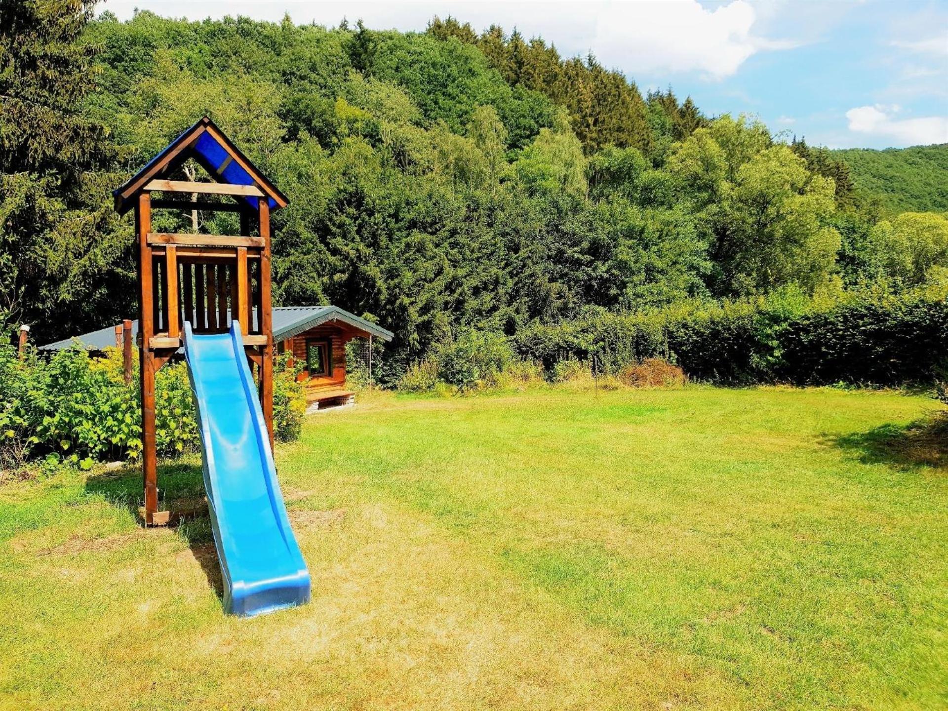 Ferienhaus in Wiesen mit Privatem Pool