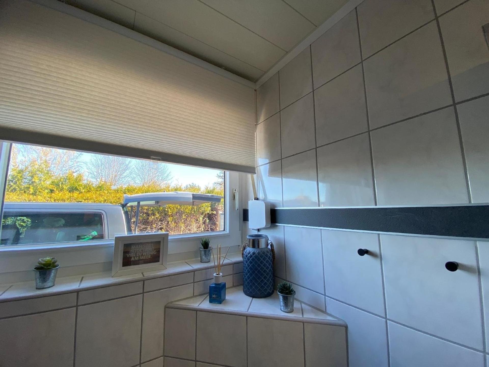 Freistehendes Ferienhaus In Tossens Mit Terrasse