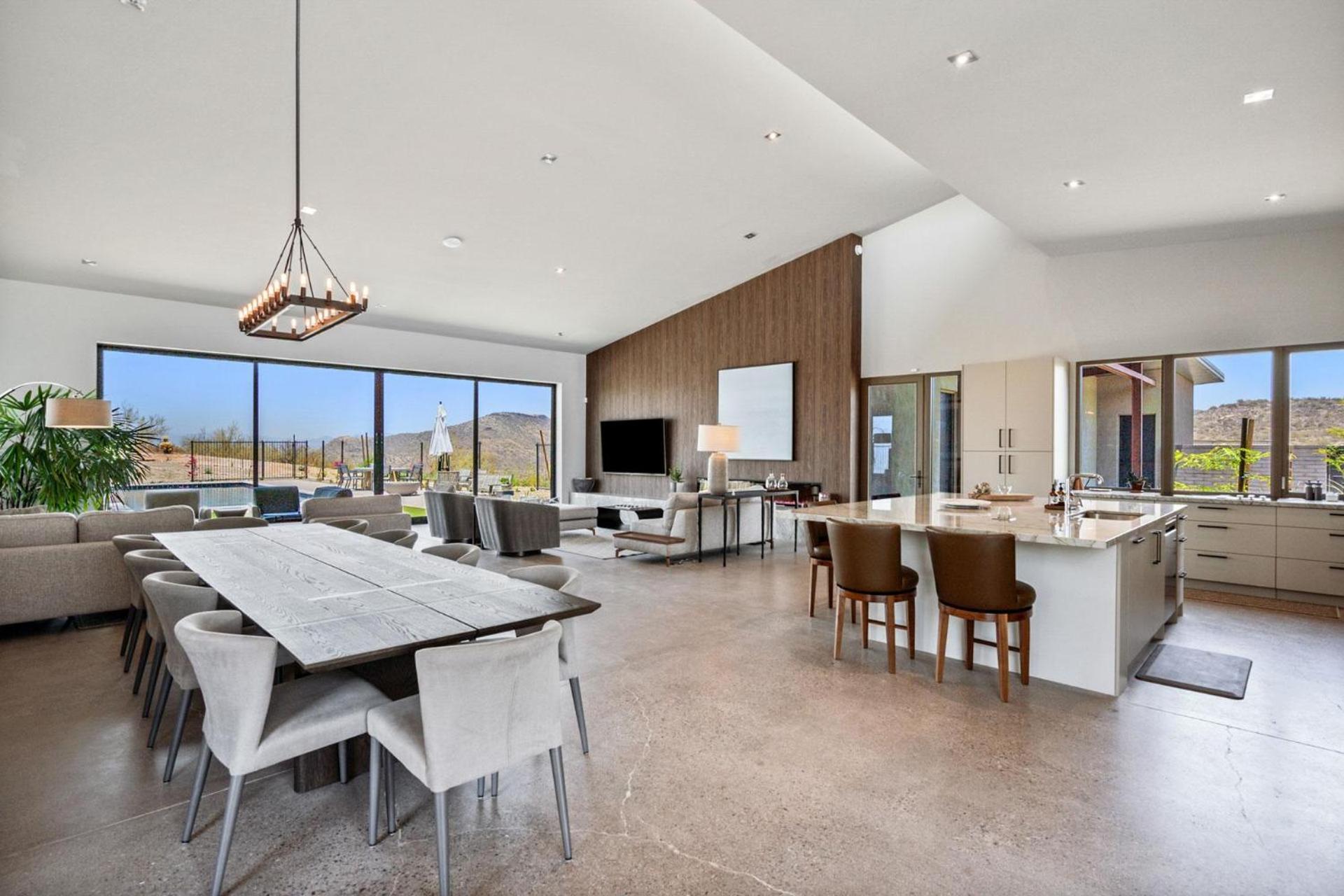 Paradise Canyon-Infinity Heated Pool-Estate 3