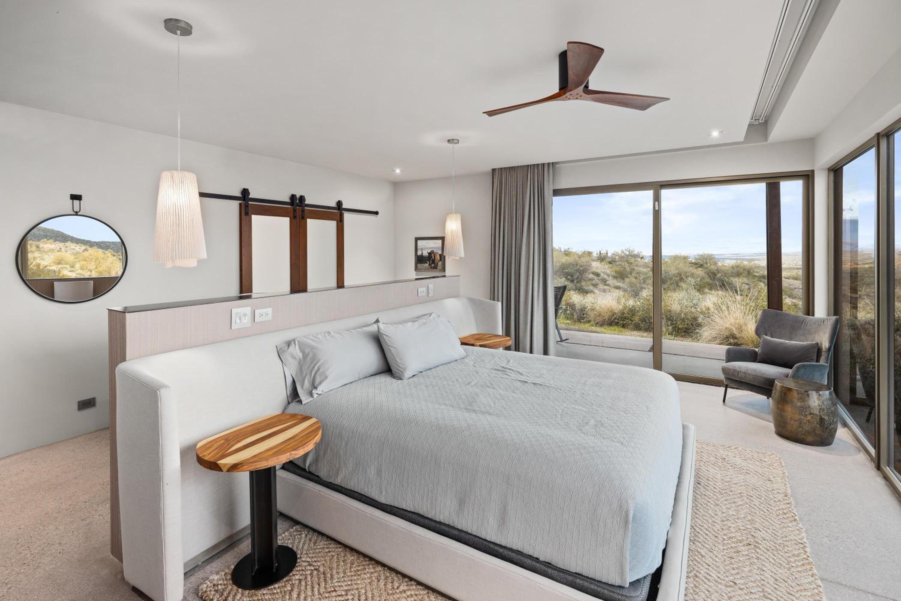 Paradise Canyon-Infinity Heated Pool-Estate 3