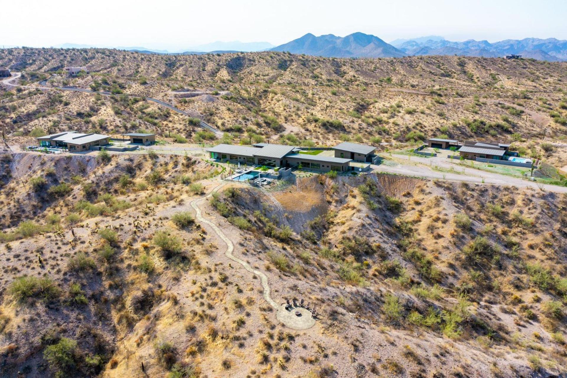 Paradise Canyon-Infinity Heated Pool-Estate 3