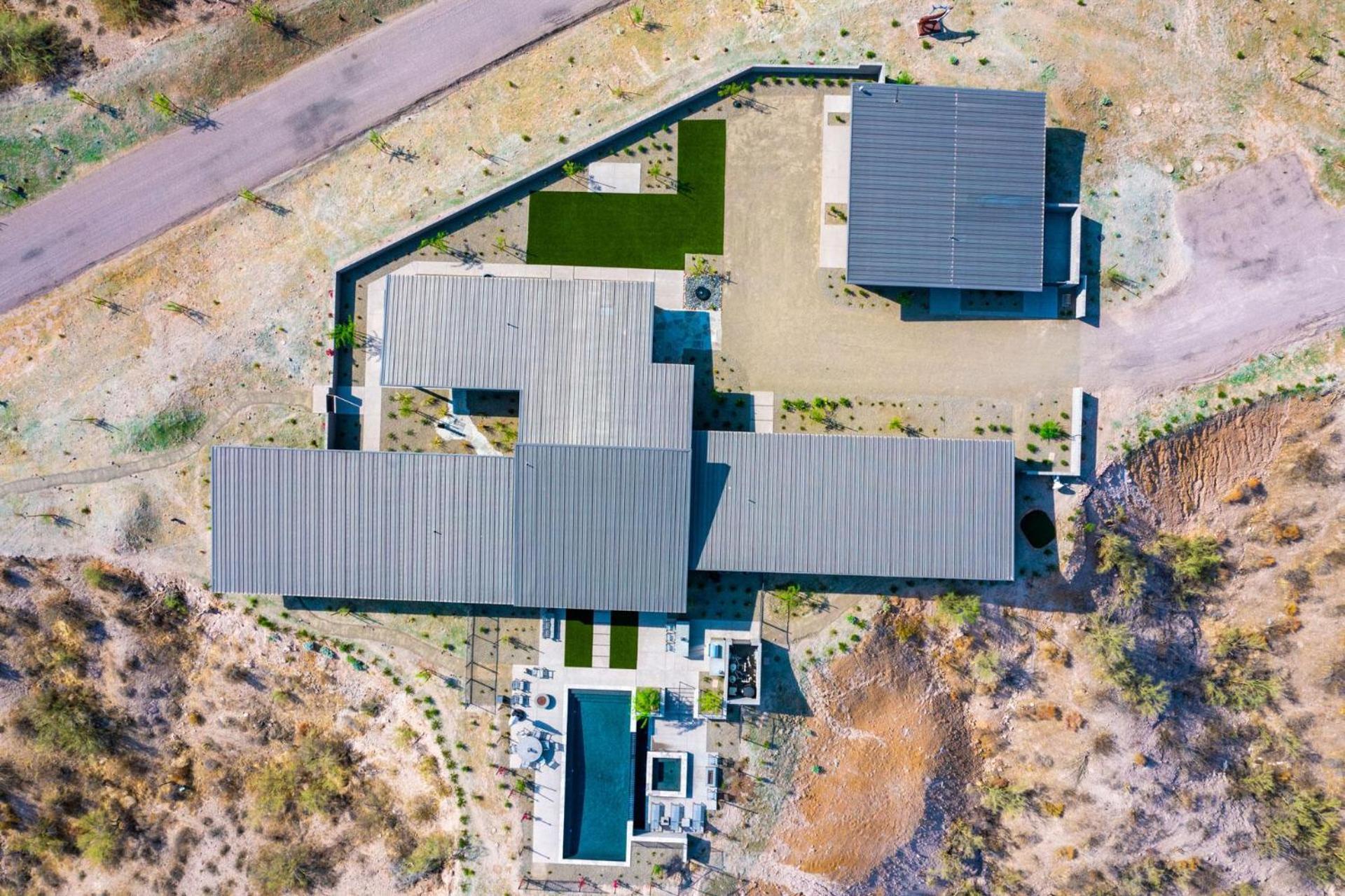 Paradise Canyon-Infinity Heated Pool-Estate 3