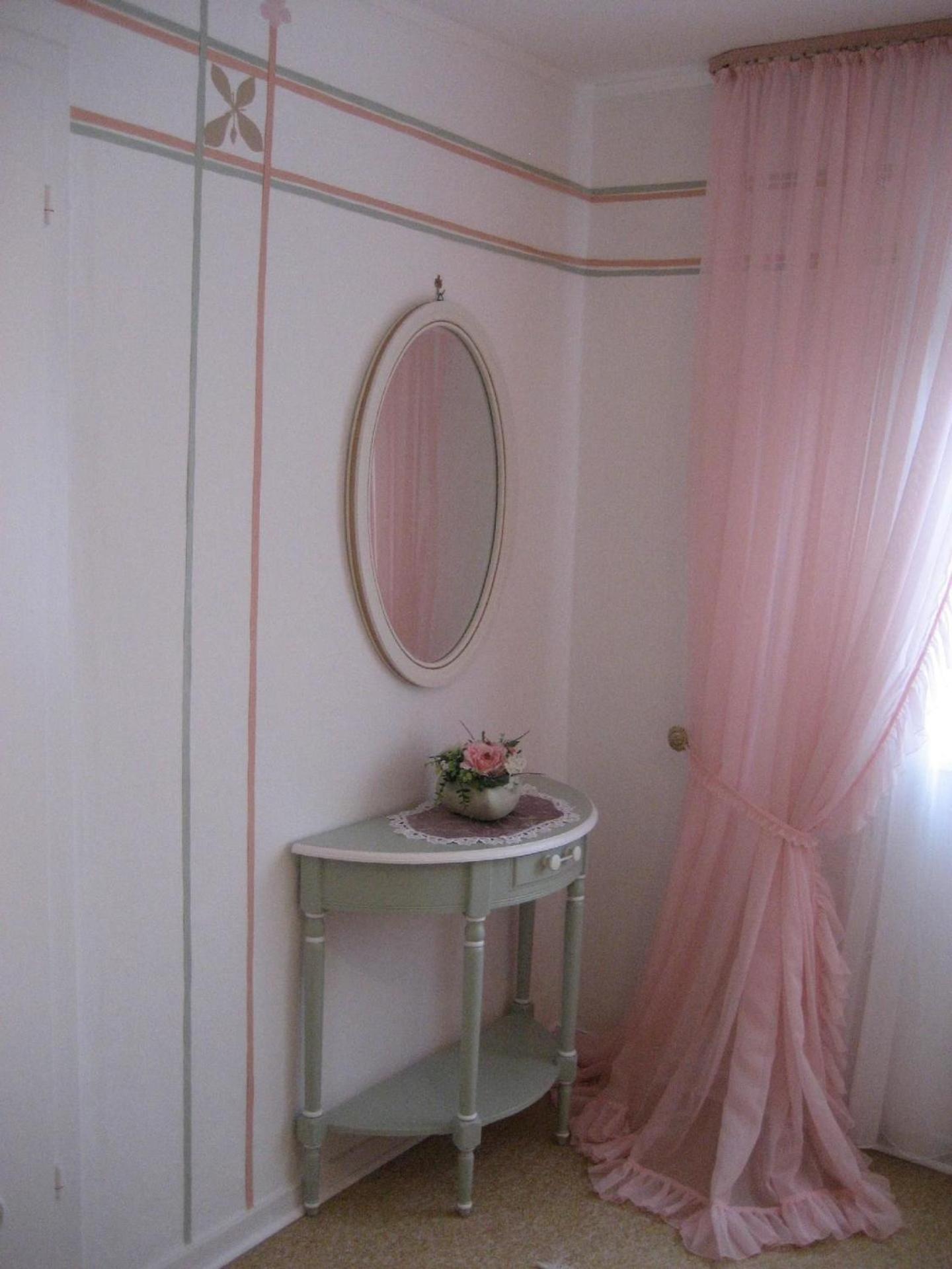 Große Ferienwohnung Mit Balkon Und Garten