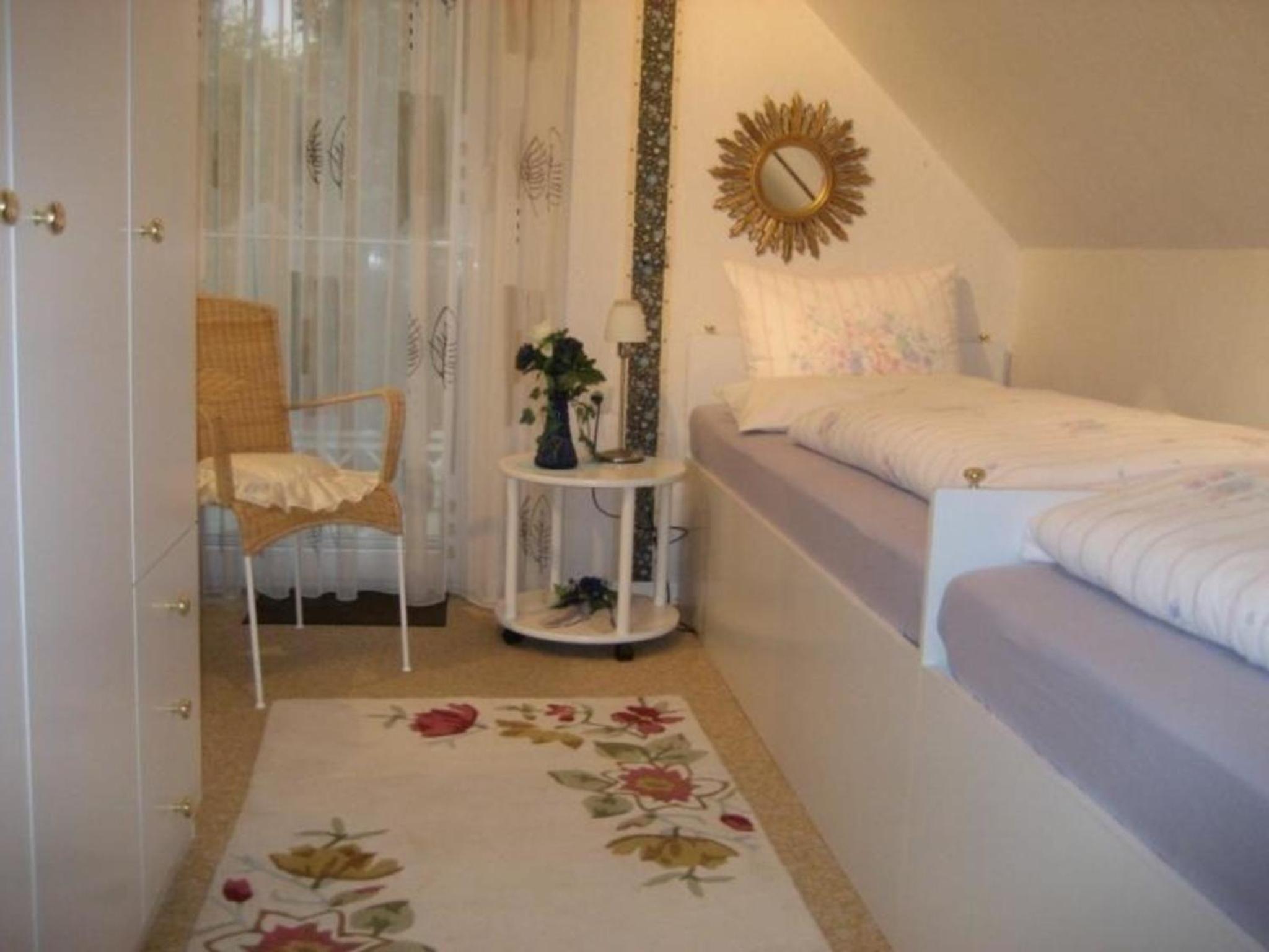 Große Ferienwohnung Mit Balkon Und Garten