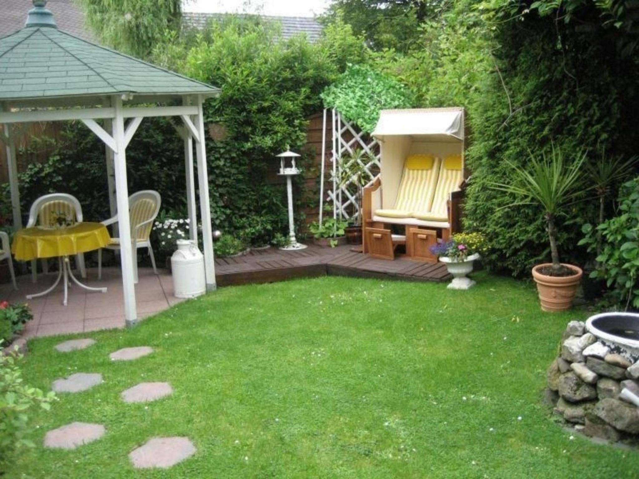 Große Ferienwohnung Mit Balkon Und Garten