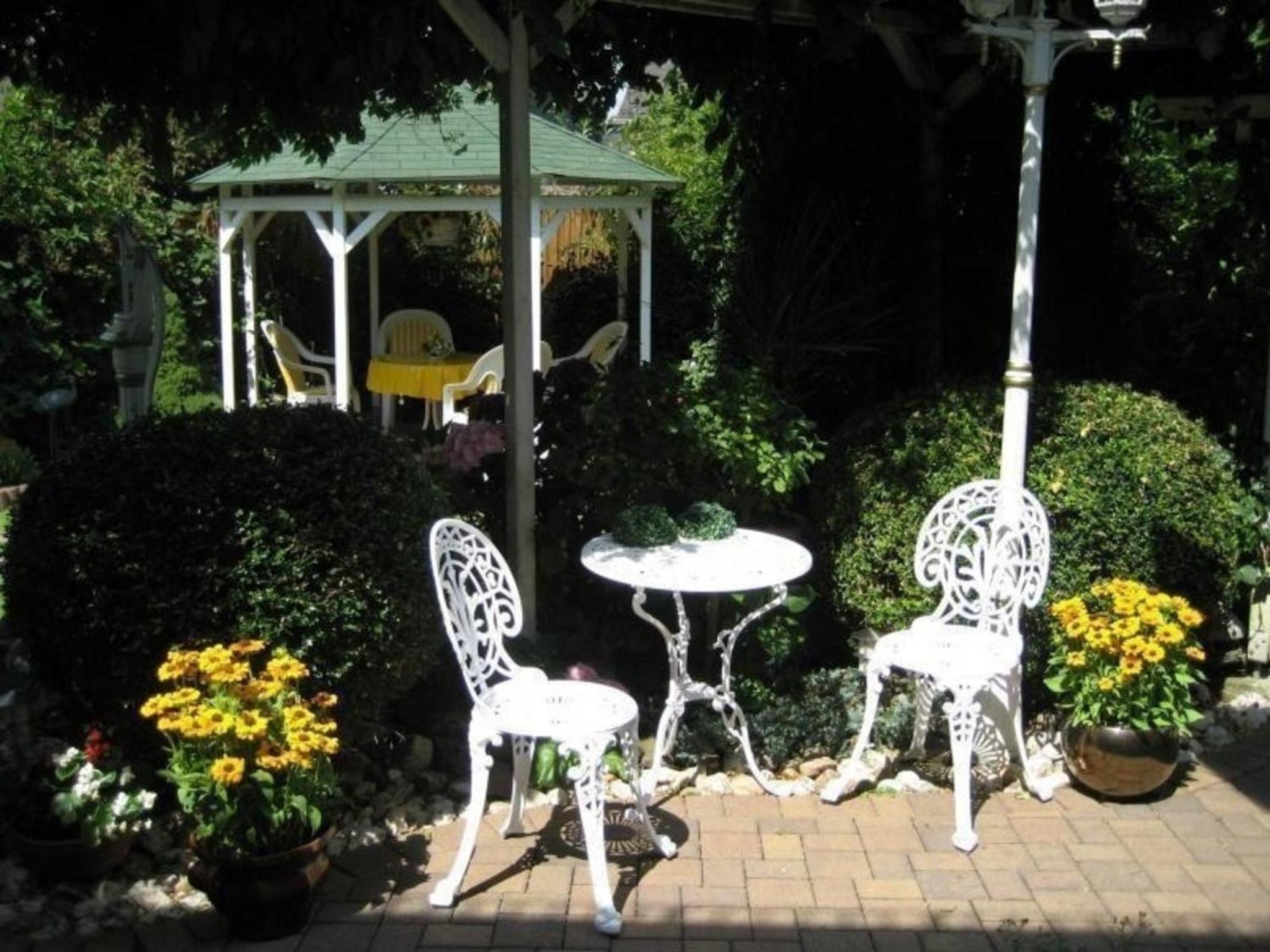 Große Ferienwohnung Mit Balkon Und Garten