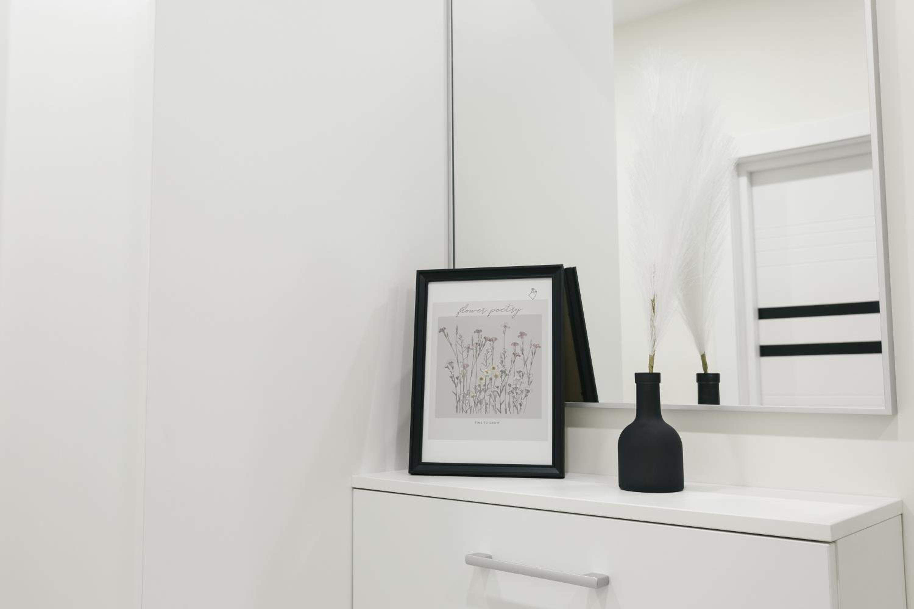 Elegant, Central & Spacious 2BR view 4