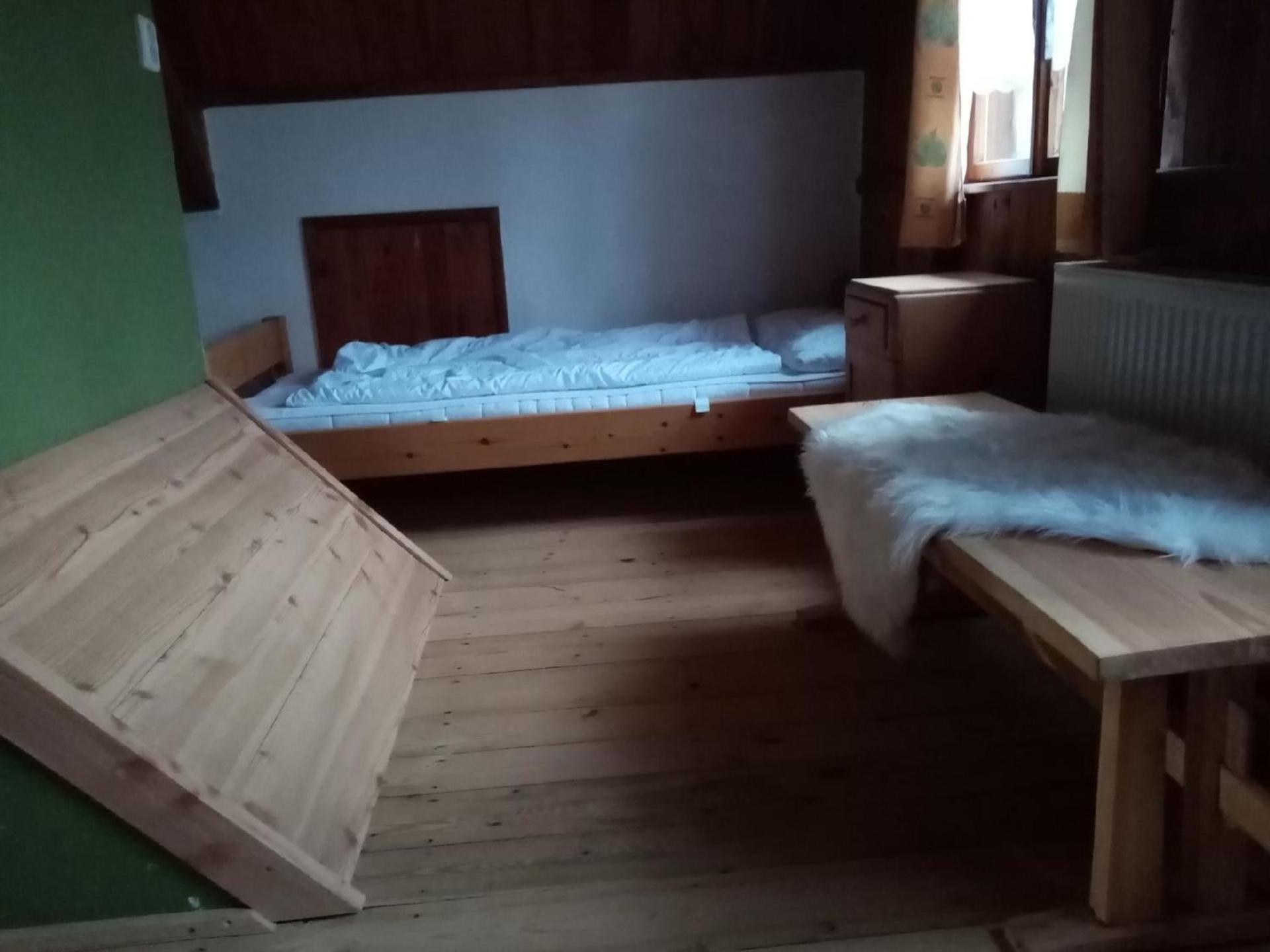 Haus in Kovárov mit Terrasse, Grill und Garten