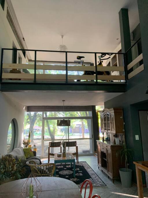 Loft moderno en medio del bosque