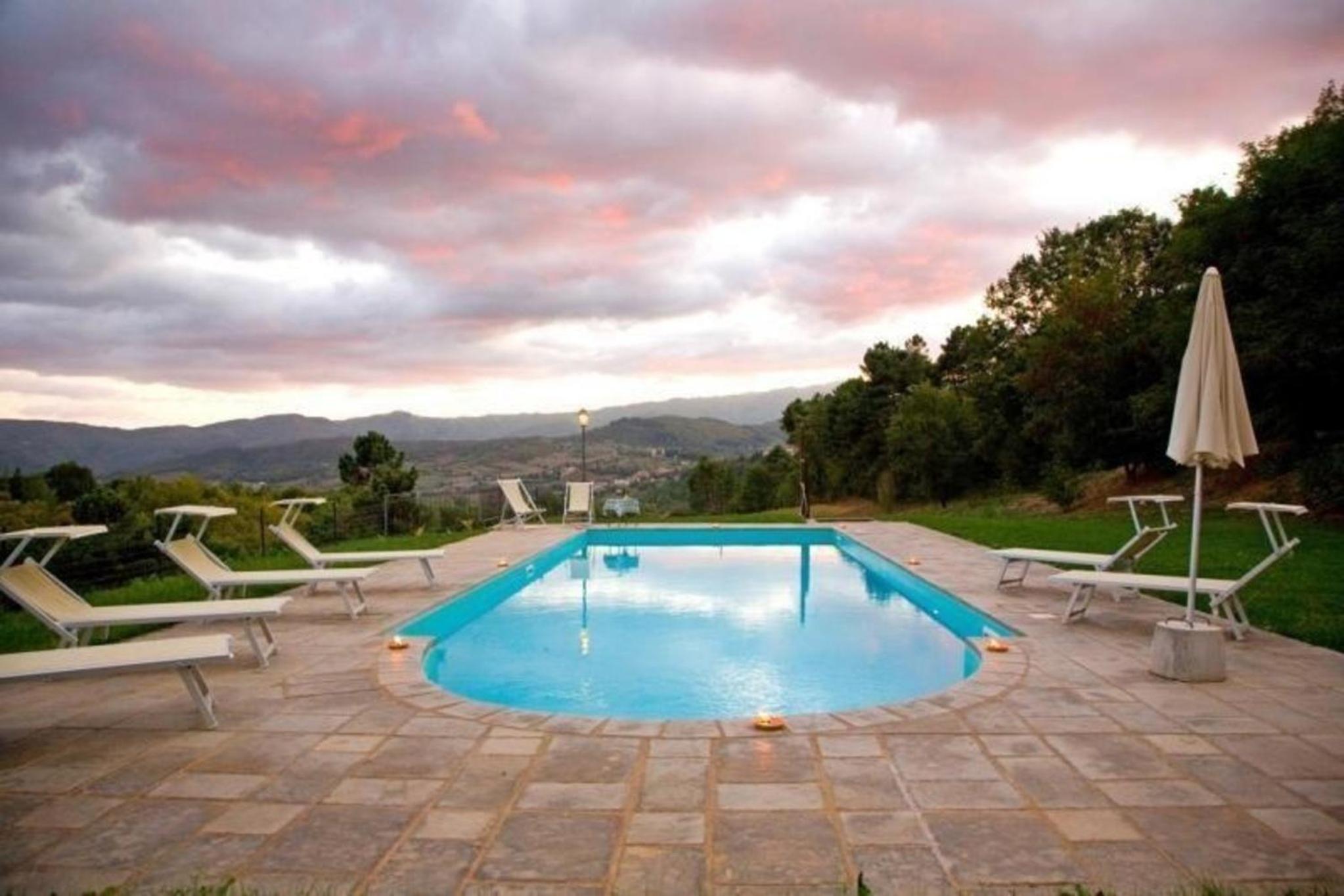 Villa im Herzen der Toskana mit Pool und Whirlpool view 5