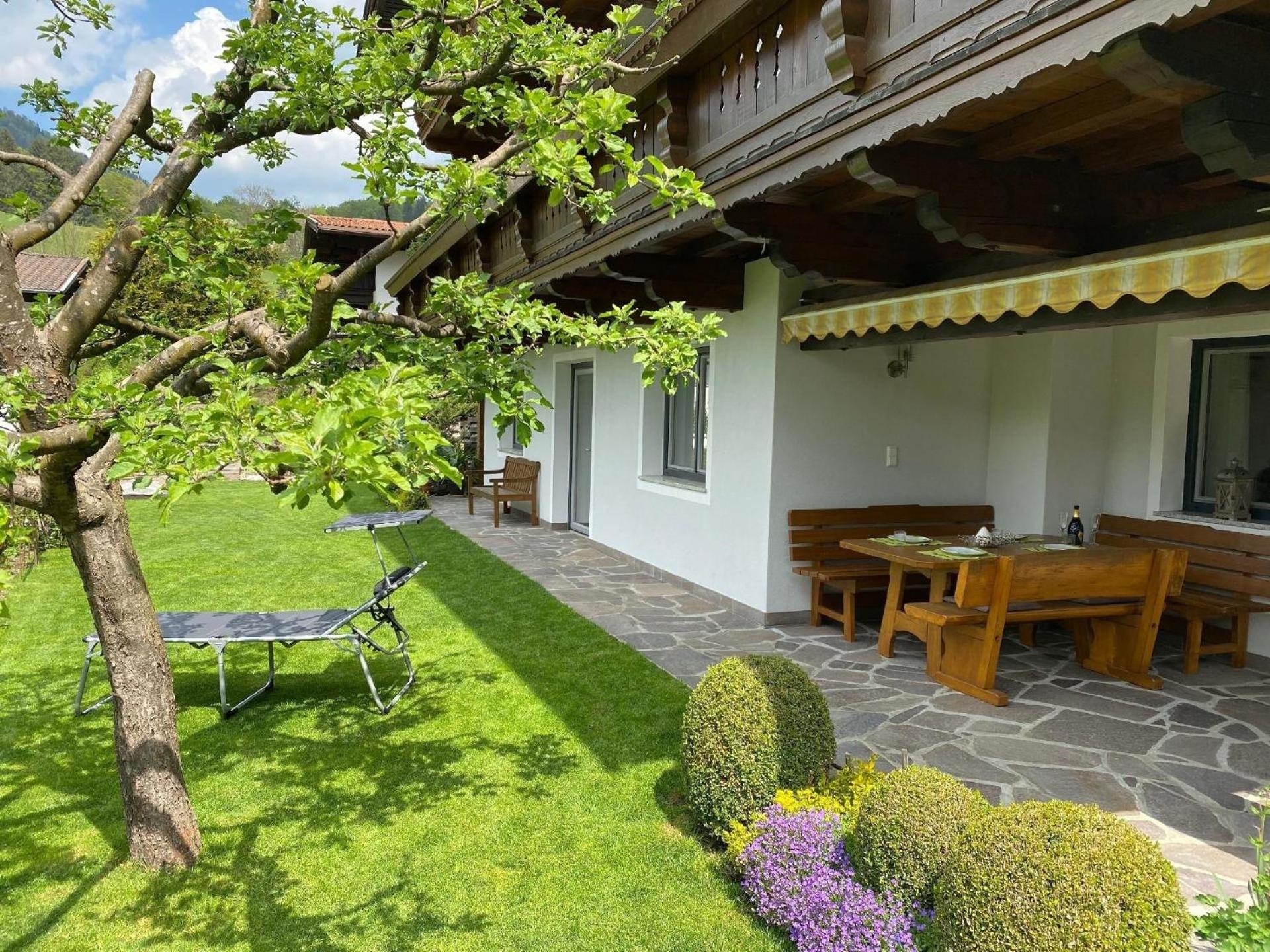 Tolle Ferienwohnung in Vorderthiersee mit Grill, Garten und Terrasse