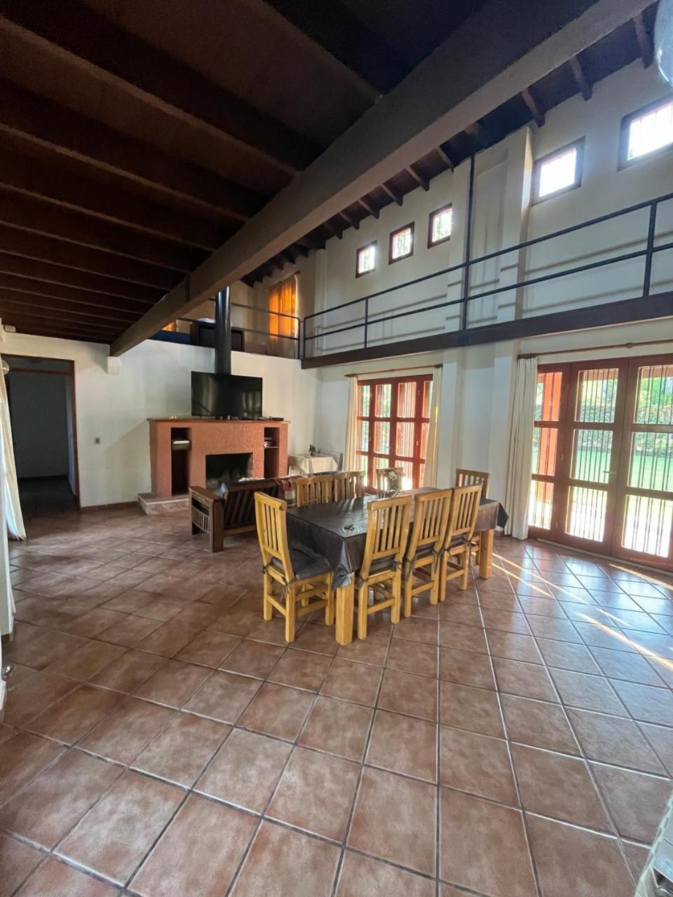 Casa Chacras de Coria con Pileta