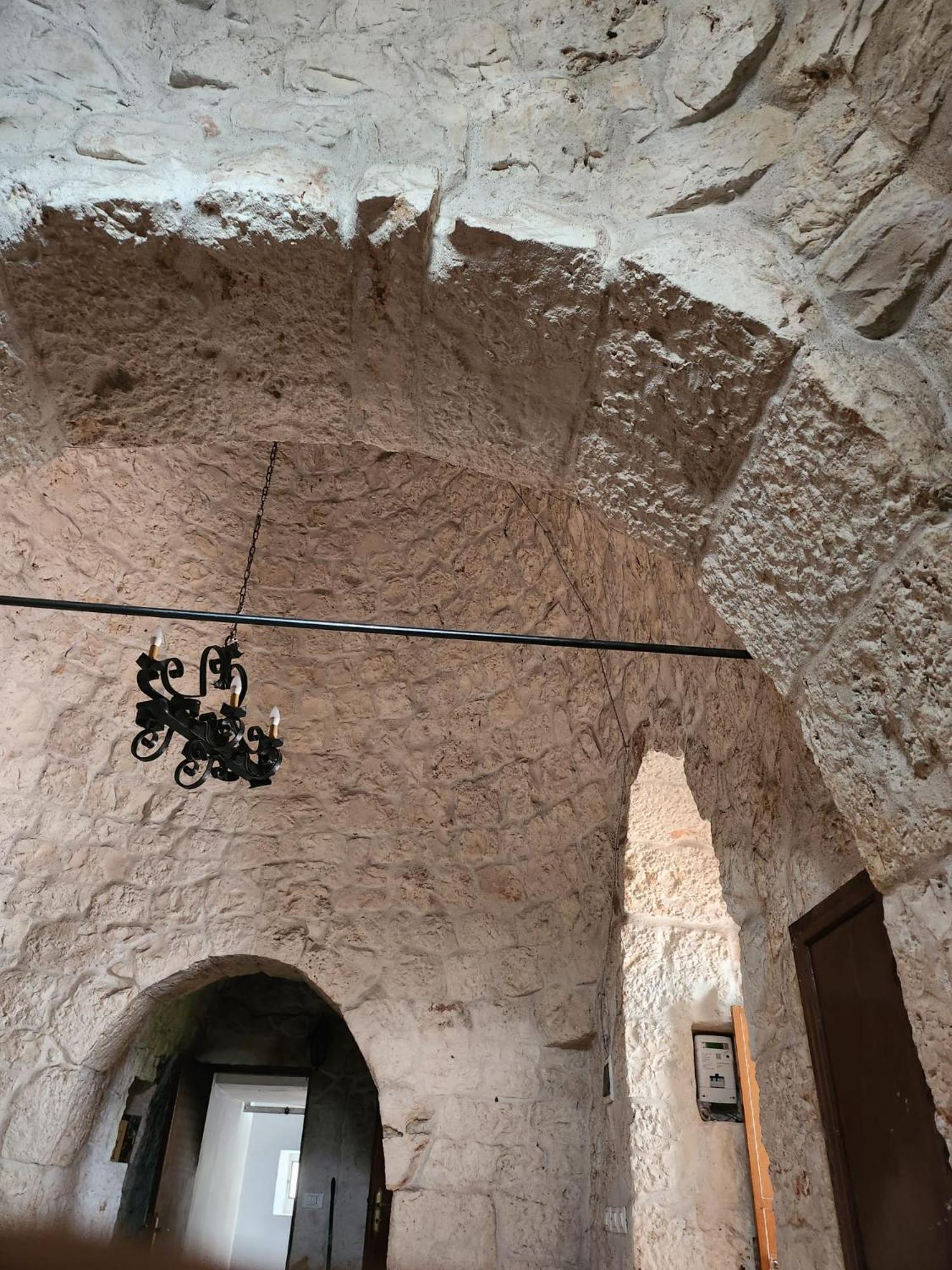 Trullo LuCe Ostuni view 4