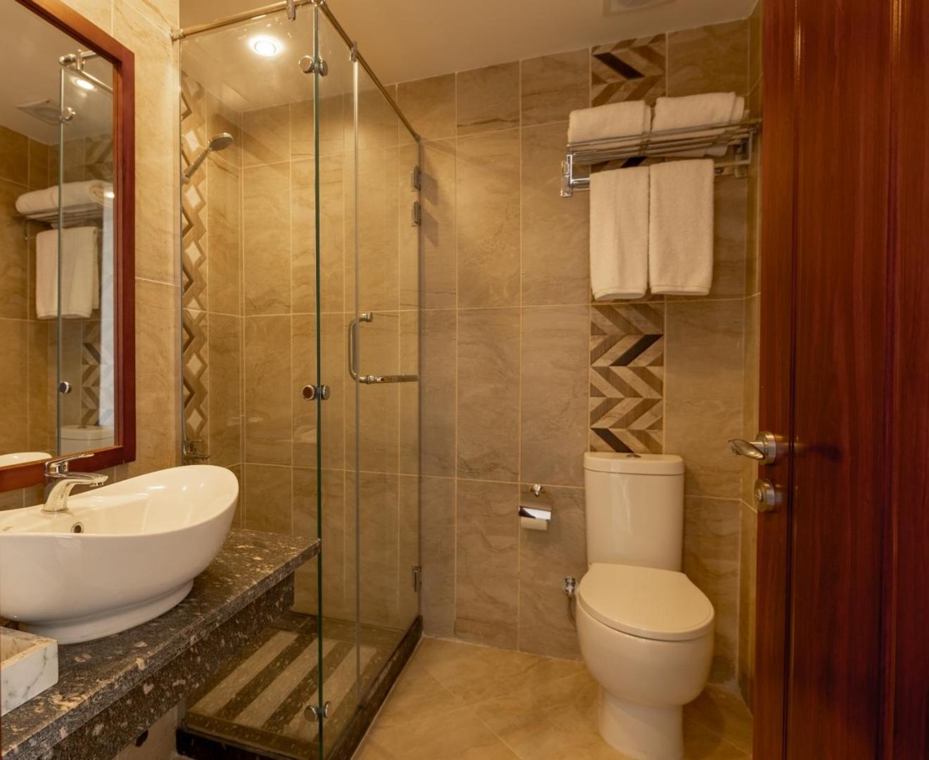 Oyster Bay Beach Suites