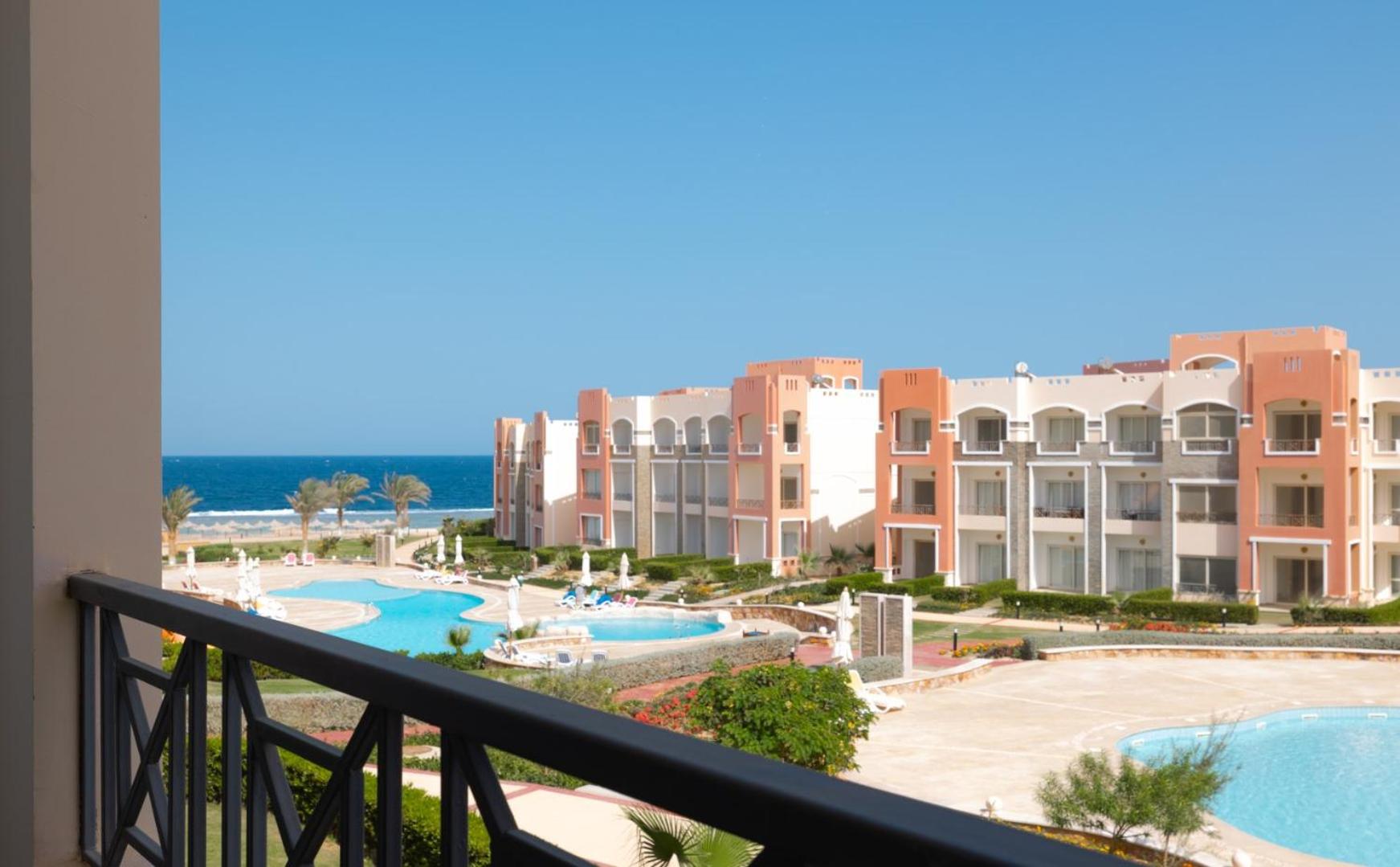 Oyster Bay Beach Suites