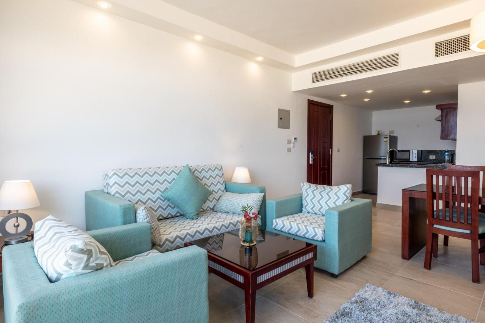 Oyster Bay Beach Suites