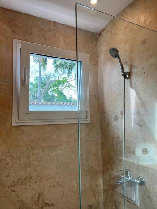 Acogedor apartamento en playa Las Ballenas