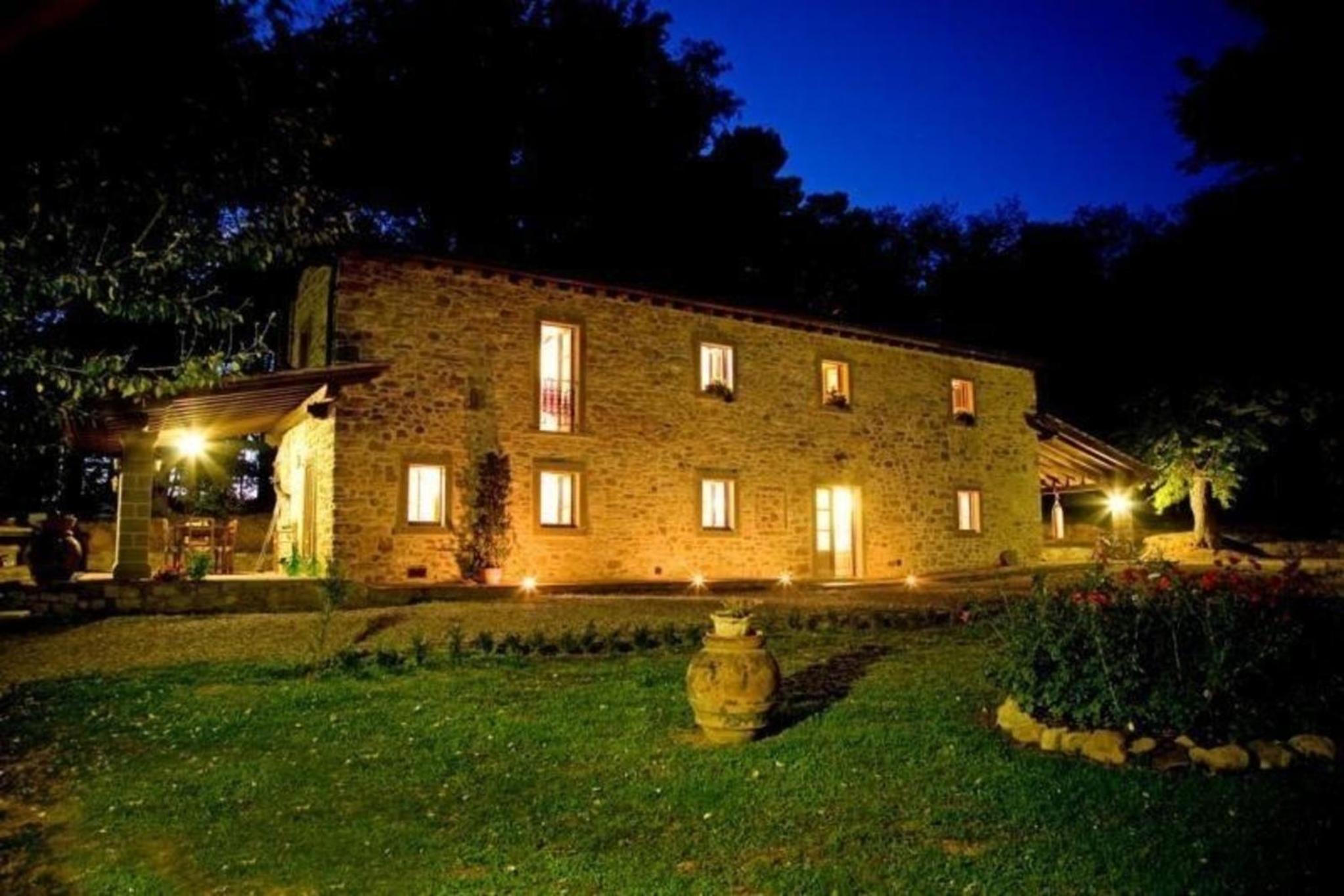 Malerische naturnahe Villa mit Pool und Grill view 3
