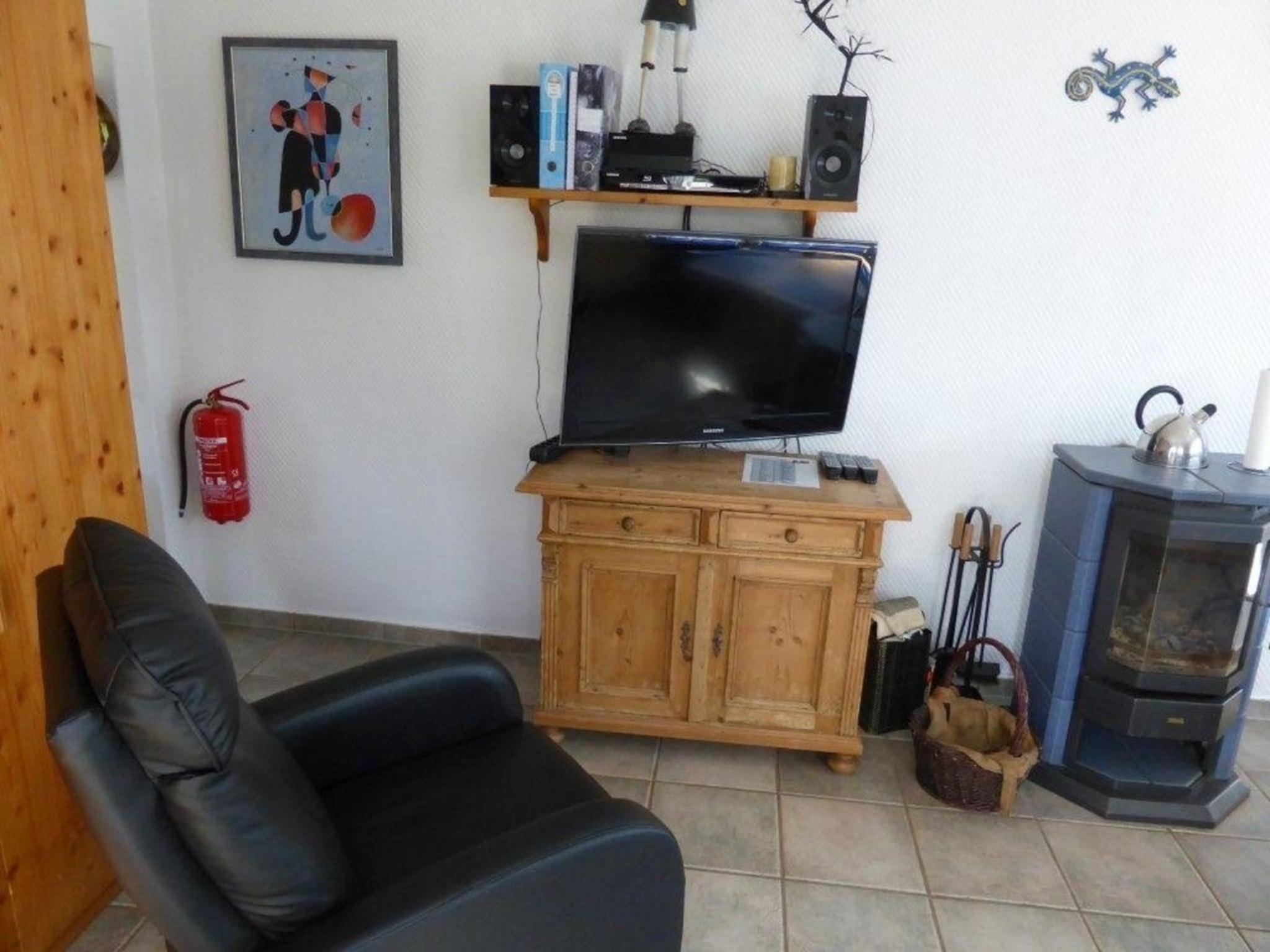 Behagliches Ferienhaus Mit Garten Und Terrasse