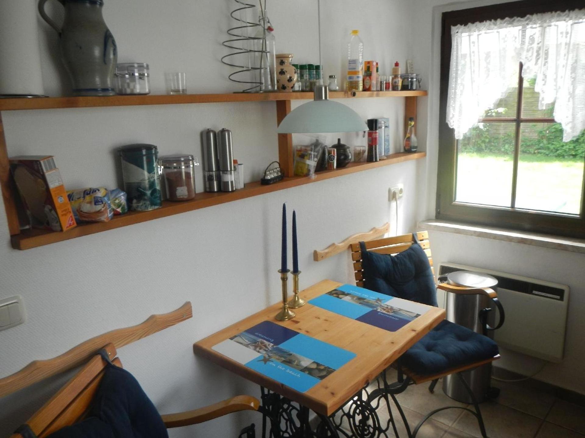 Behagliches Ferienhaus Mit Garten Und Terrasse