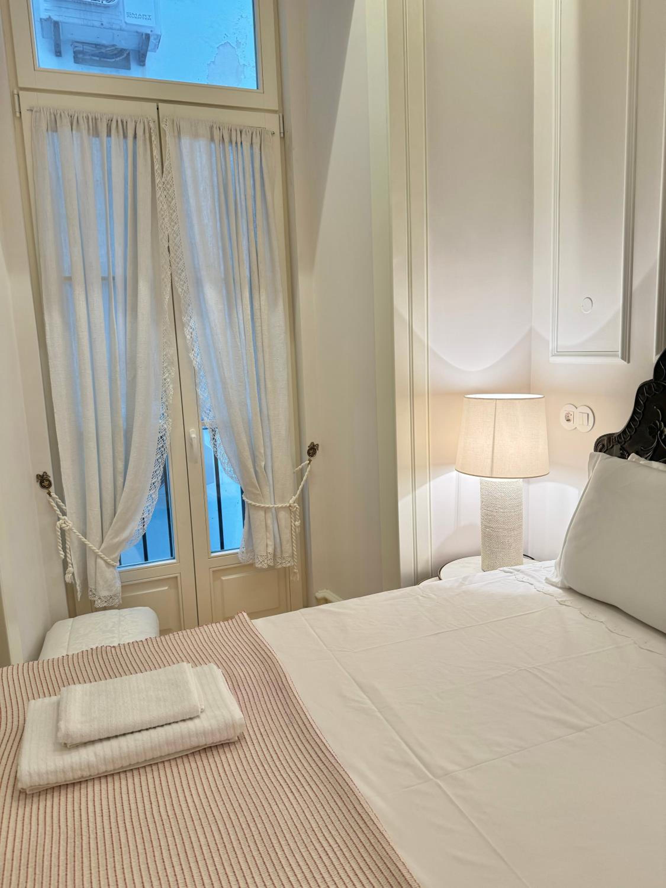 Charming apartment on Rua Augusta view 2