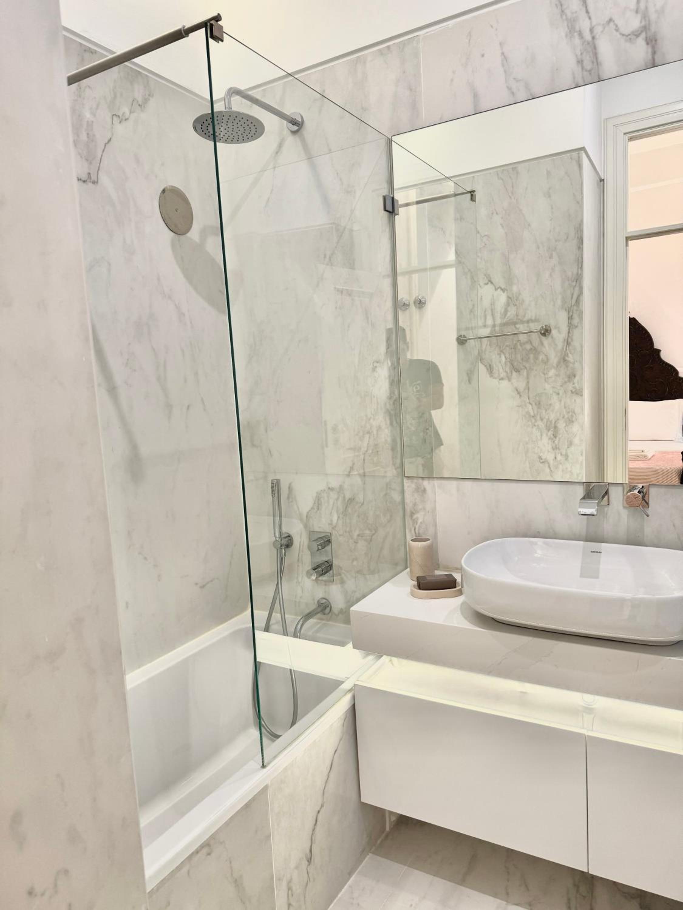 Charming apartment on Rua Augusta view 5