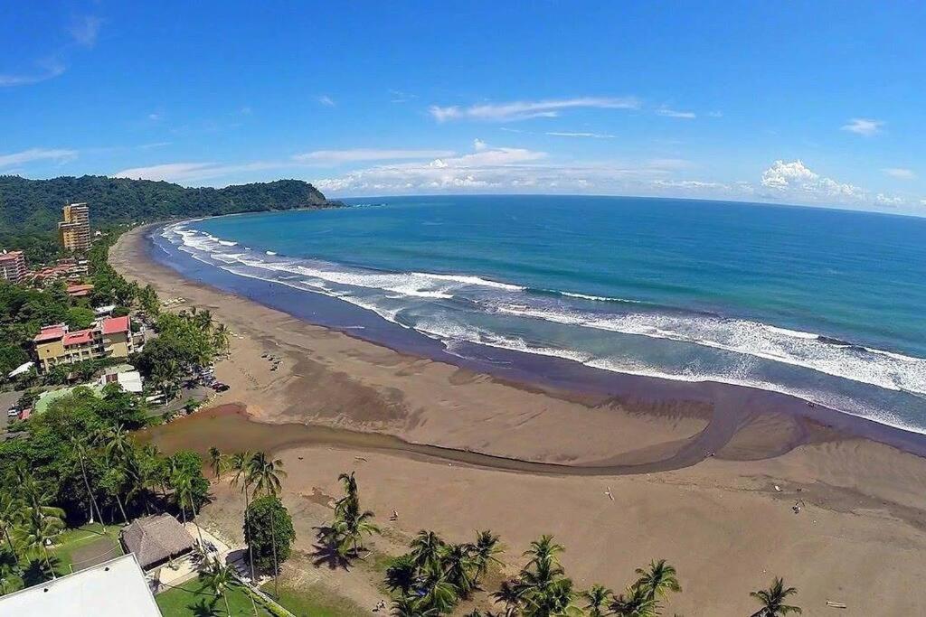 Jaco Oasis Beach House