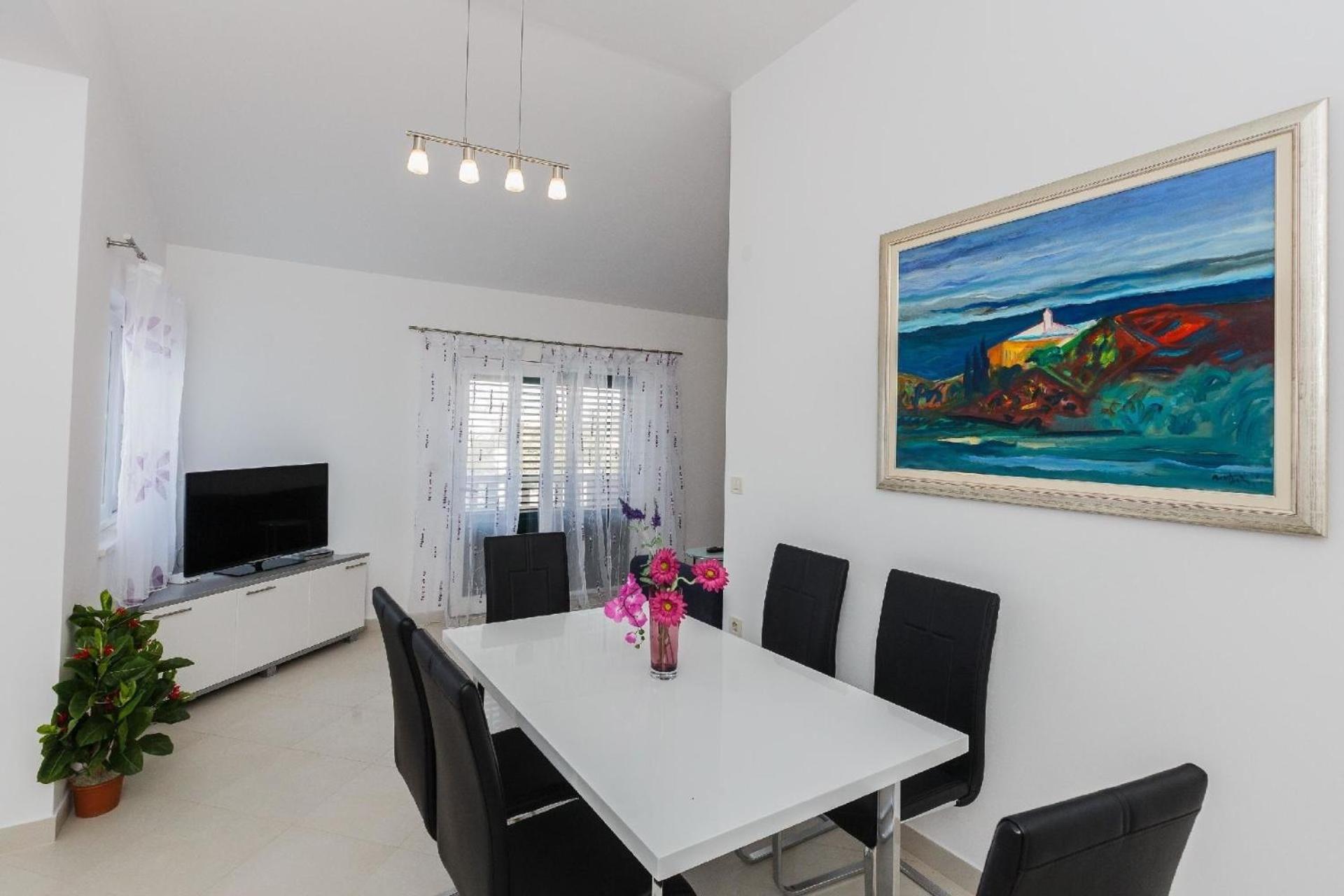 Strandnahes Ferienhaus Mit Garten In Ražanj view 5