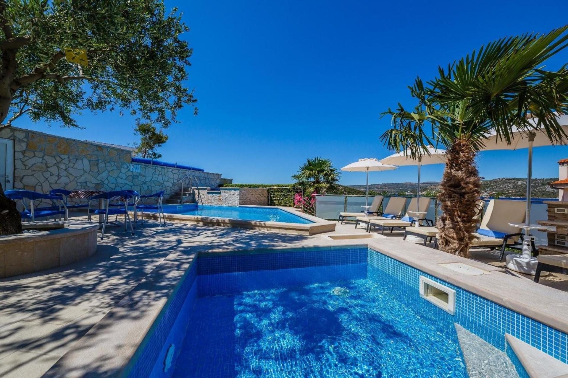 Strandnahes Ferienhaus Mit Garten In Ražanj view 4
