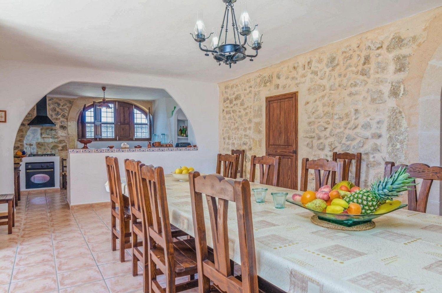 Perfektes Ferienhaus in Vilafranca De Bonany mit Privatem Pool