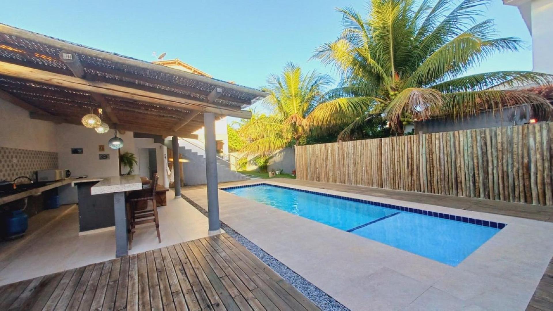 House with Pool and 4 Bedrooms in Porto Seguro