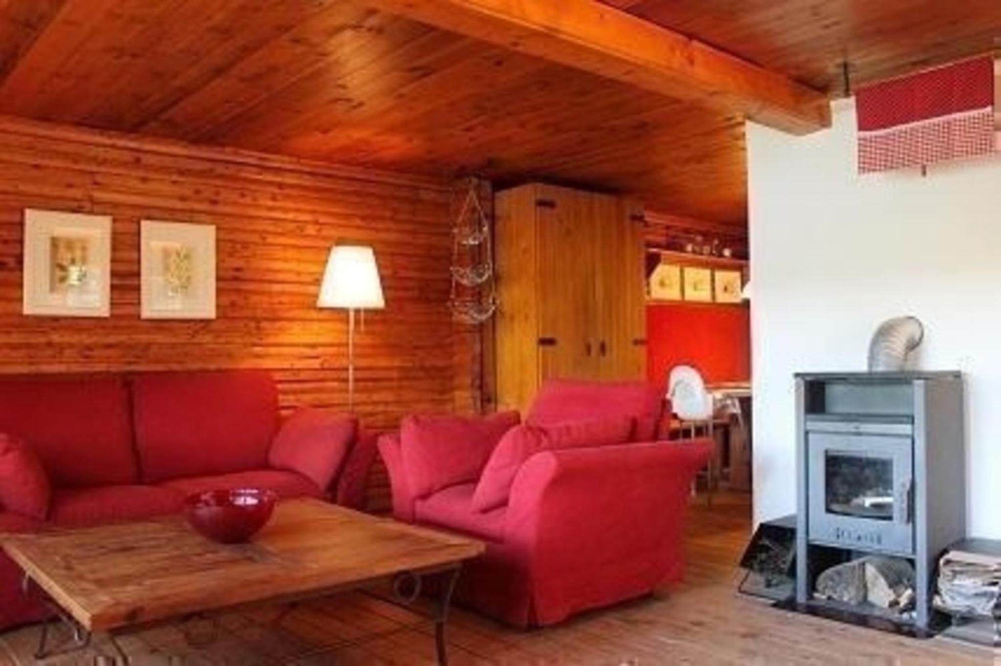 Ferienhaus direkt am See mit Garten und Parkplatz