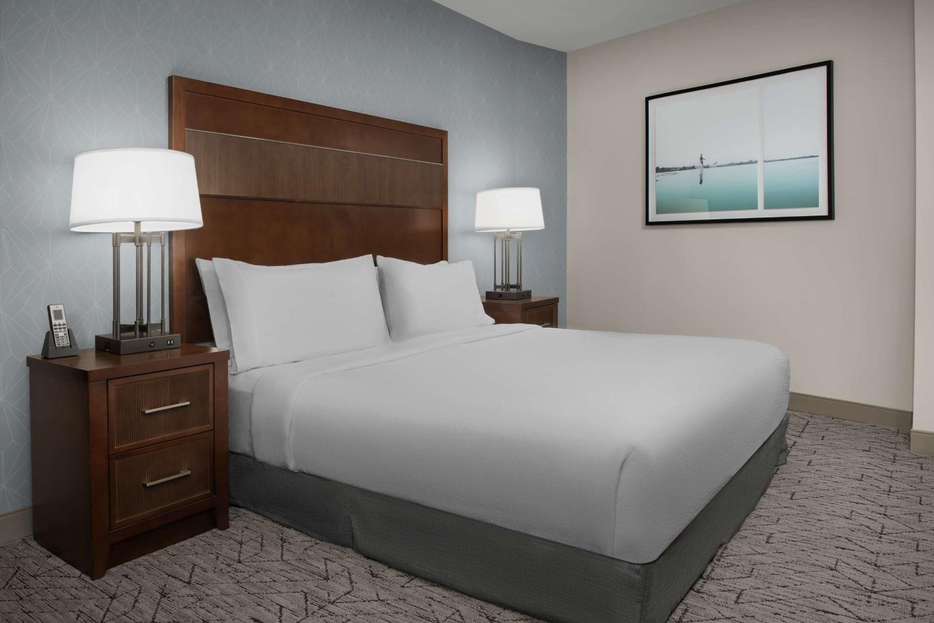 Springfield Vacations - Embassy Suites Springfield - Property Image 54