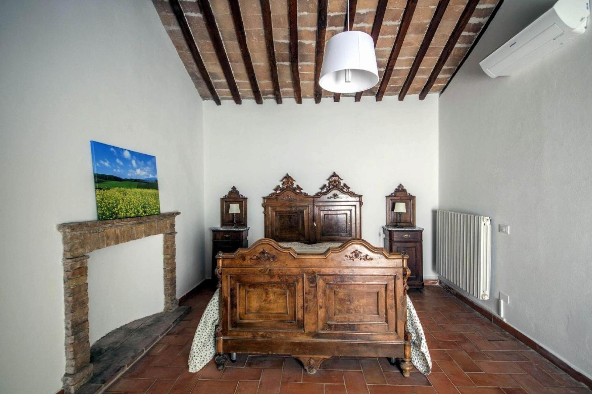 Große Wohnung in Castellina Marittima mit Privatem Garten - a88443