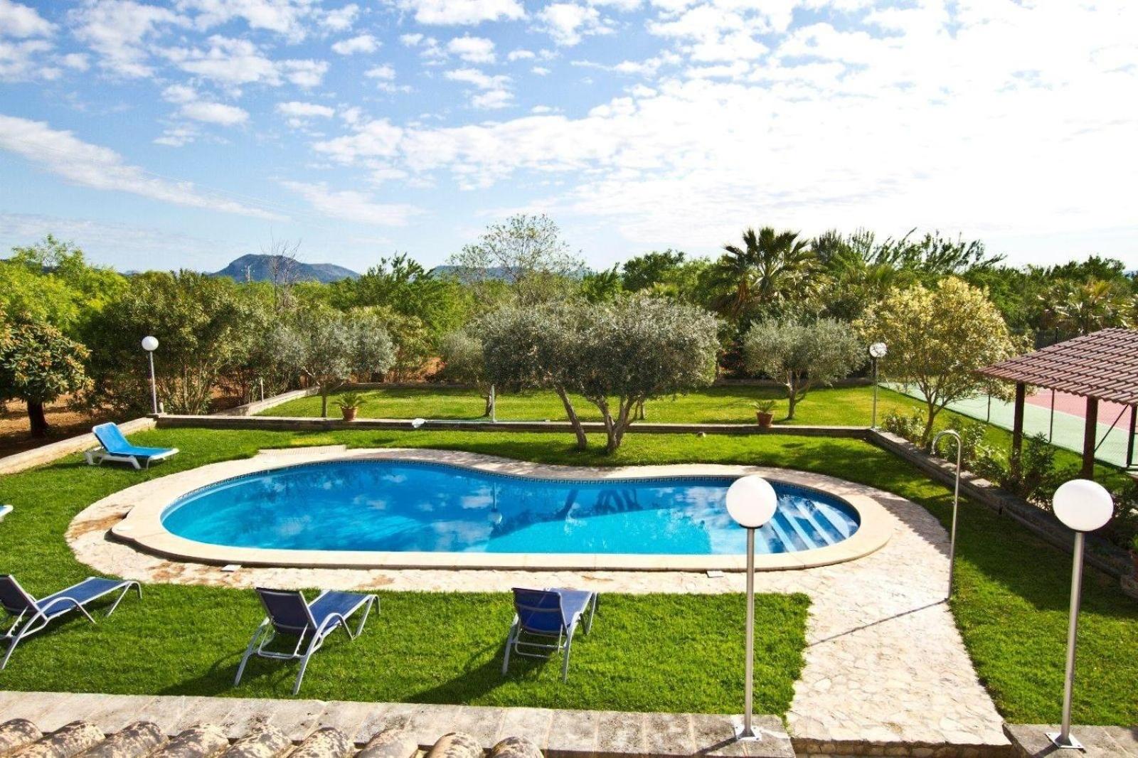 Rustikale, klimatisierte Finca mit Pool