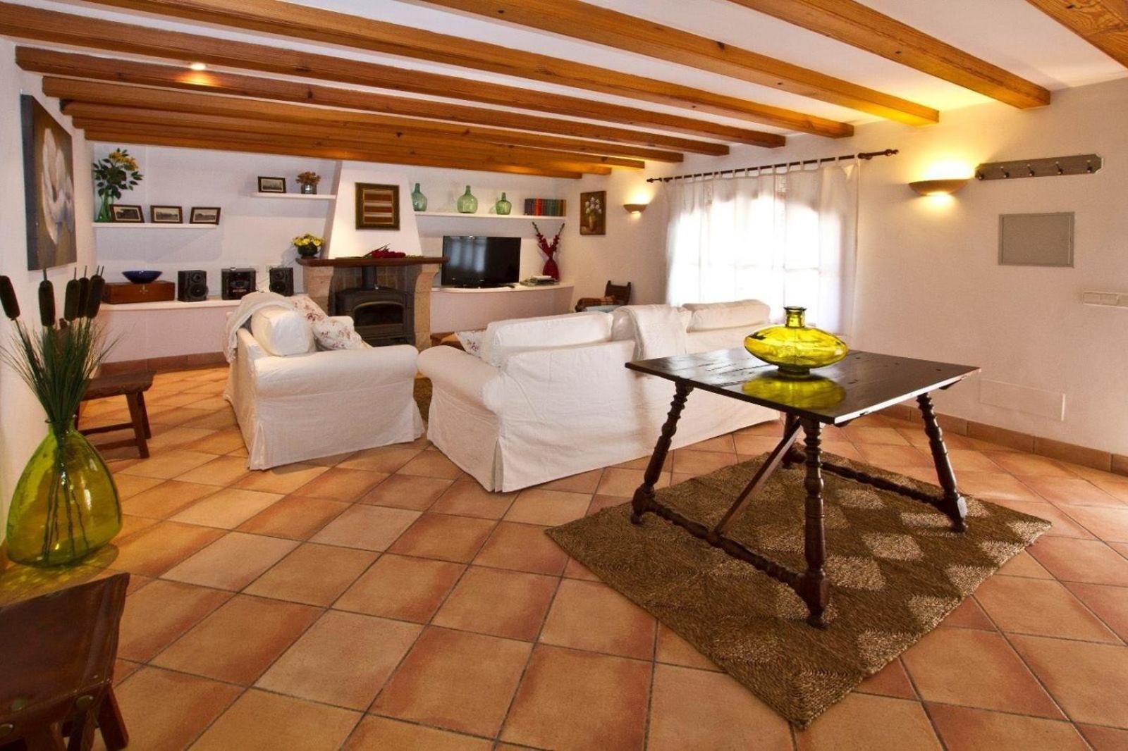 Rustikale, klimatisierte Finca mit Pool
