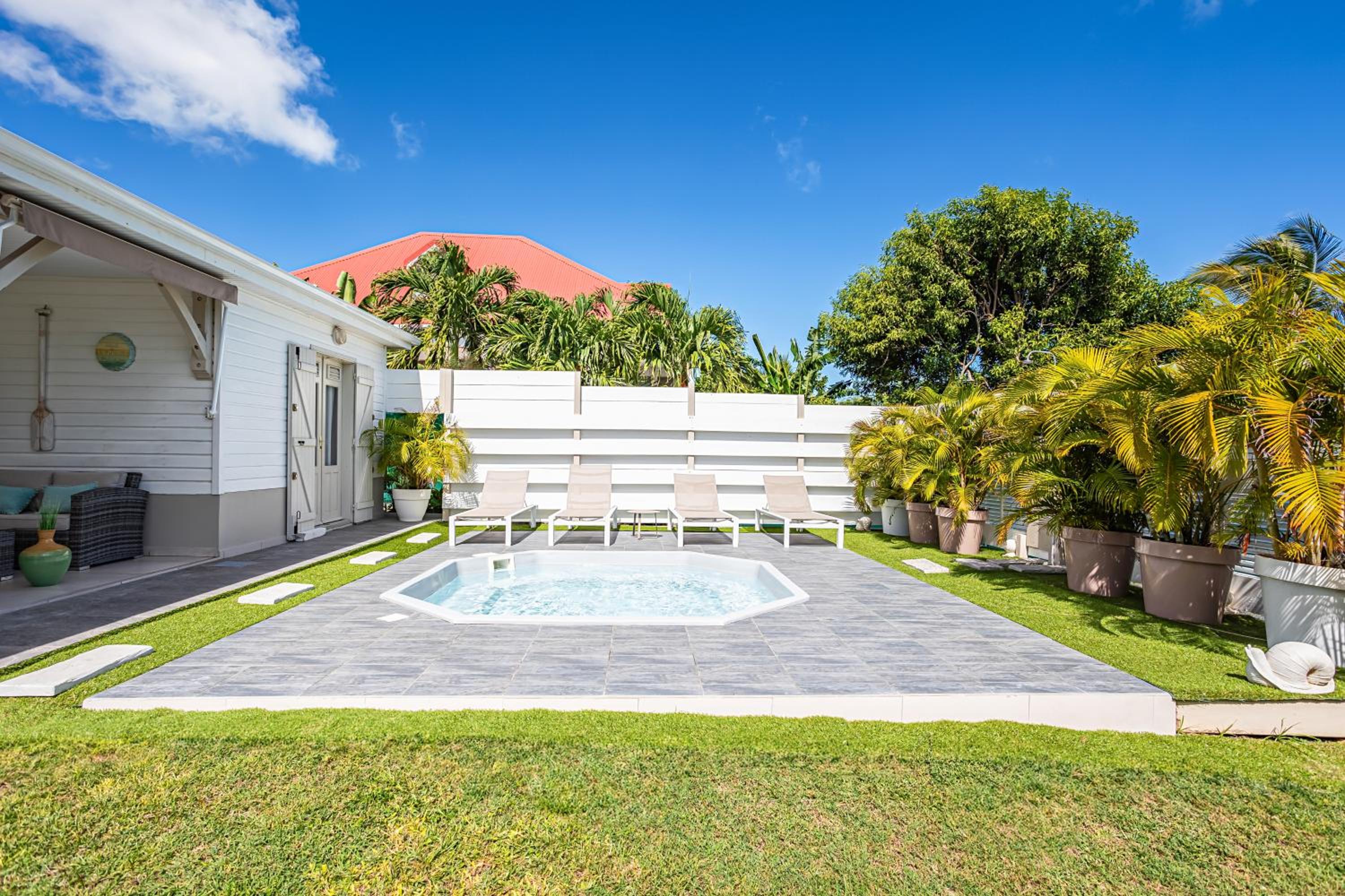 Magnifique Villa avec piscine au cœur des plages view 4